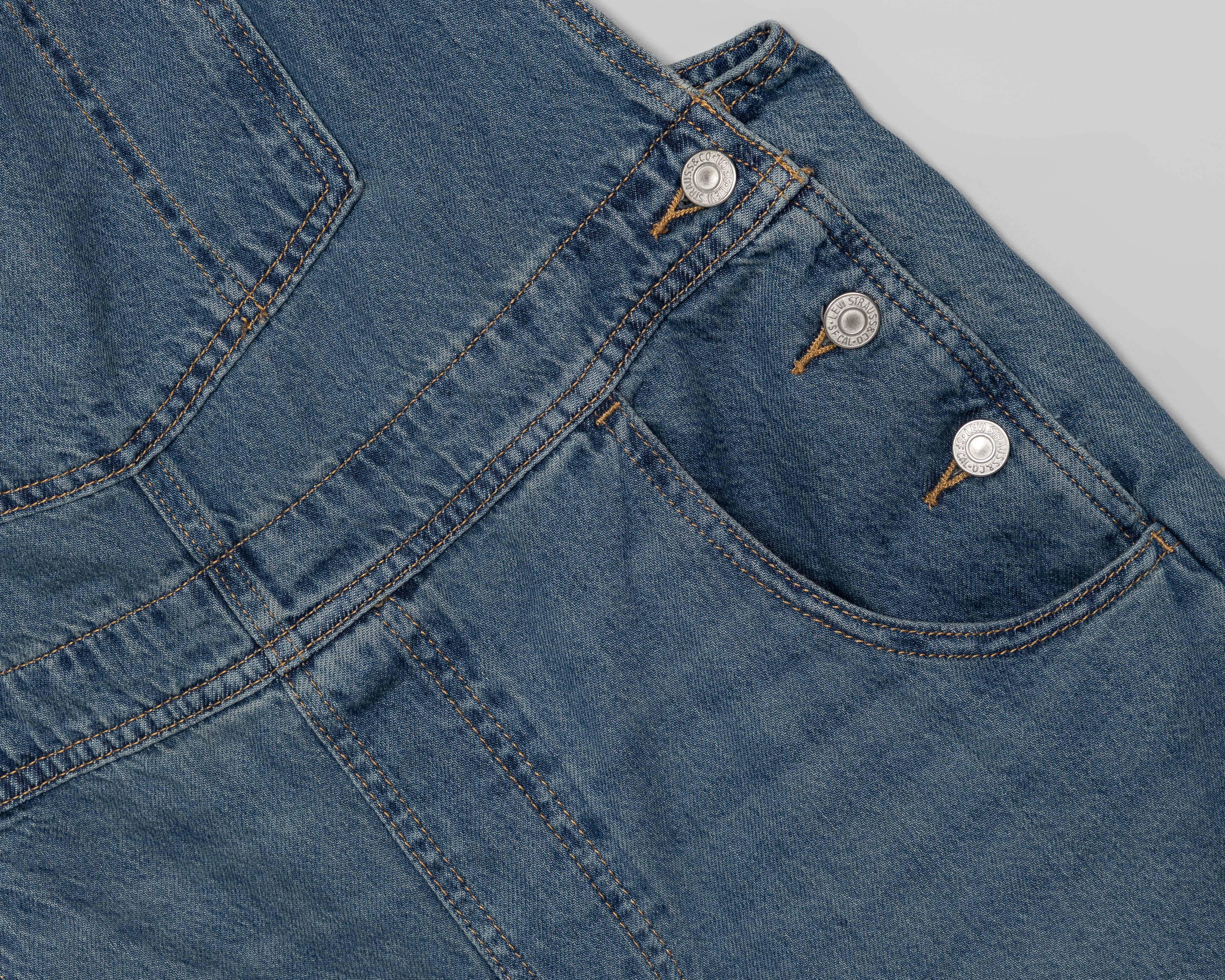 Foto 4 pulgar | Jumper Casual Levi's Azul de Mezclilla para Mujer
