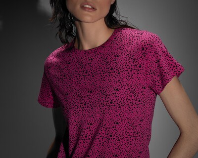 Foto 4 | Playera Thinner Rosa Manga Corta