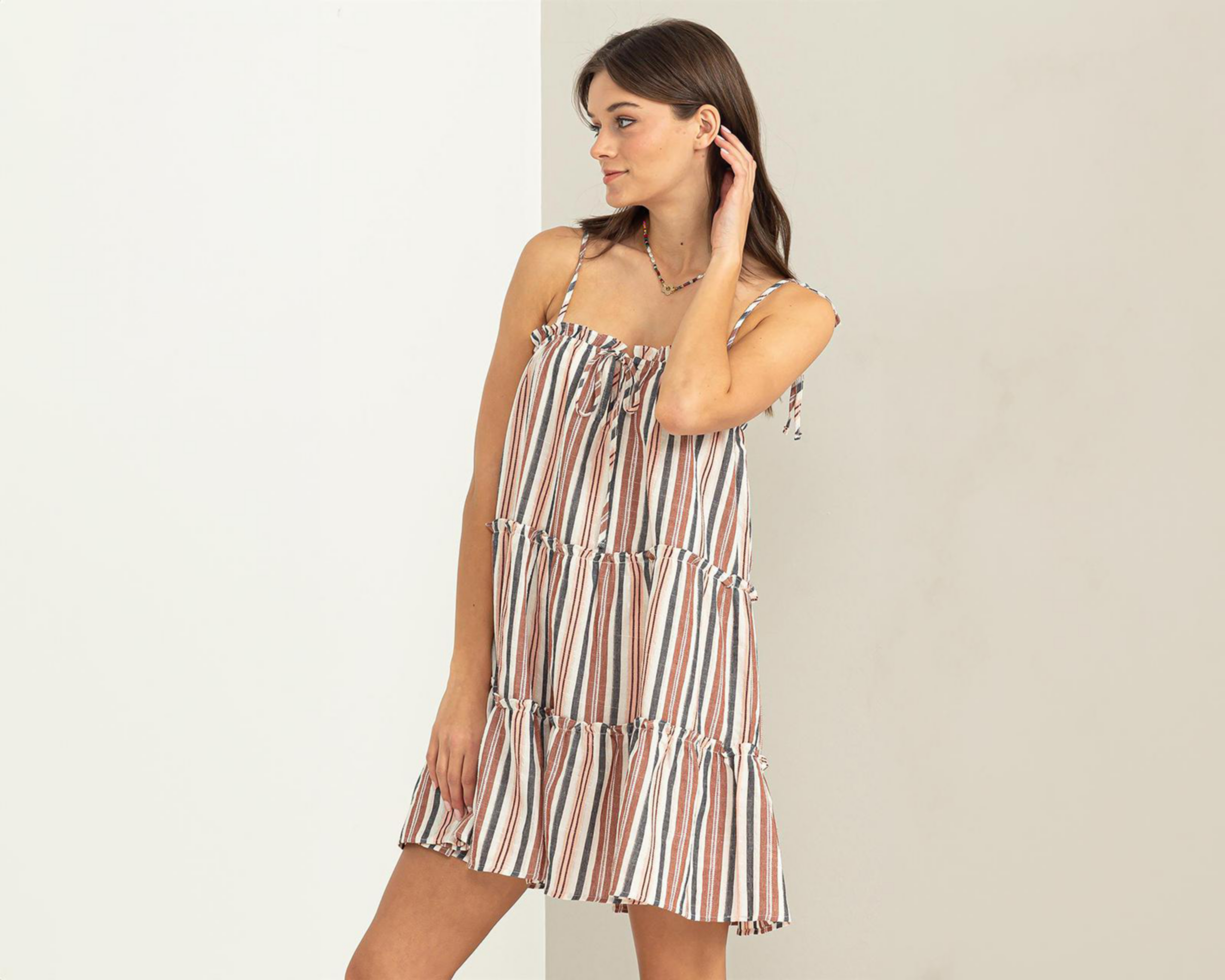 Foto 4 pulgar | Vestido Casual HYFVE Corto de Tirantes a Rayas