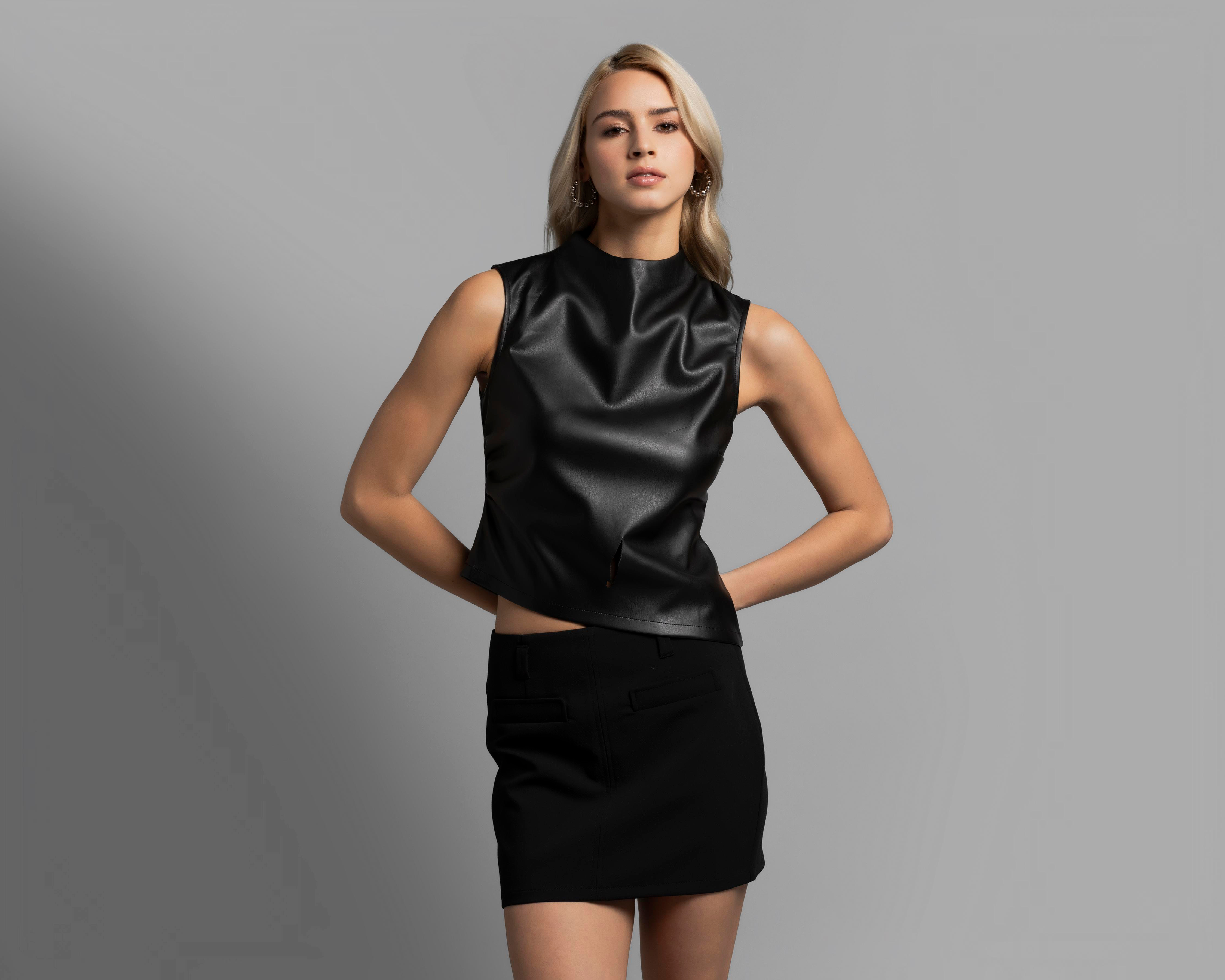 Foto 1 | Blusa Negra Strona para Mujer