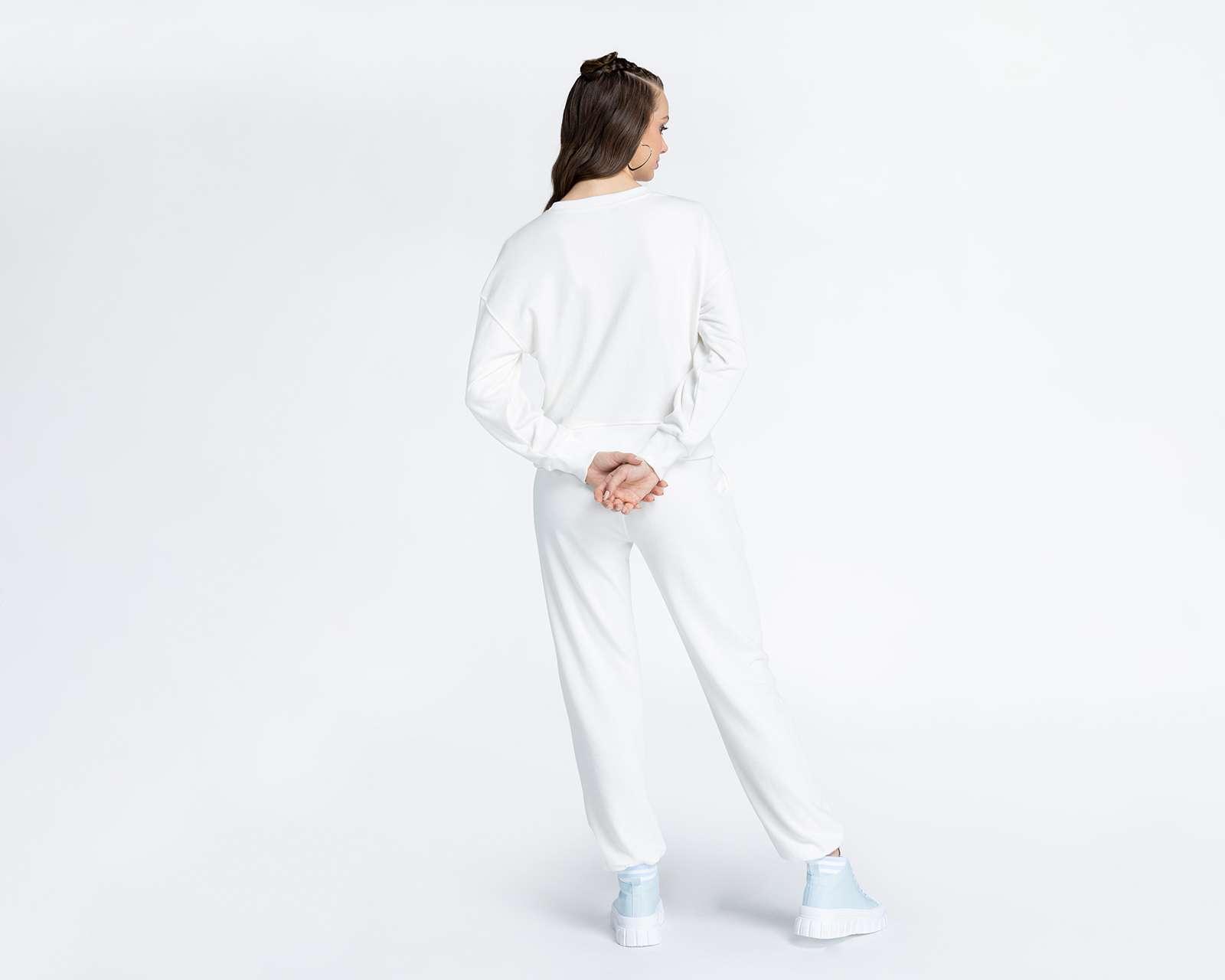 Foto 4 pulgar | Pants y Sudadera Refill