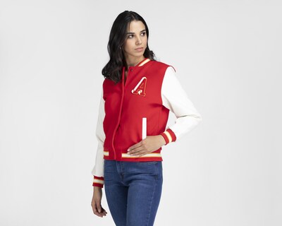 Foto 1 | Chamarra AM&CO Roja con Botones