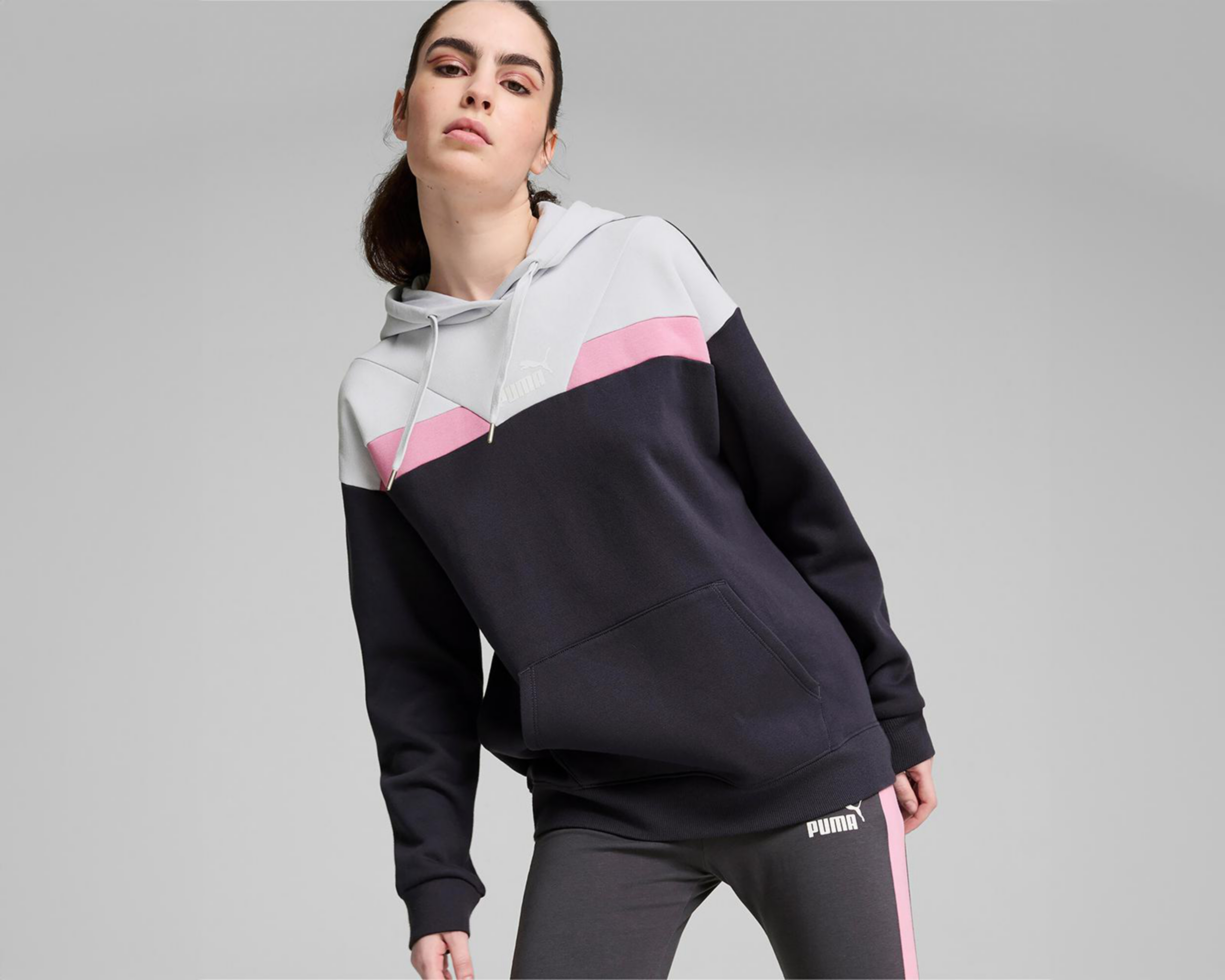 Foto 4 pulgar | Sudadera Puma Power de Entrenamiento para Mujer