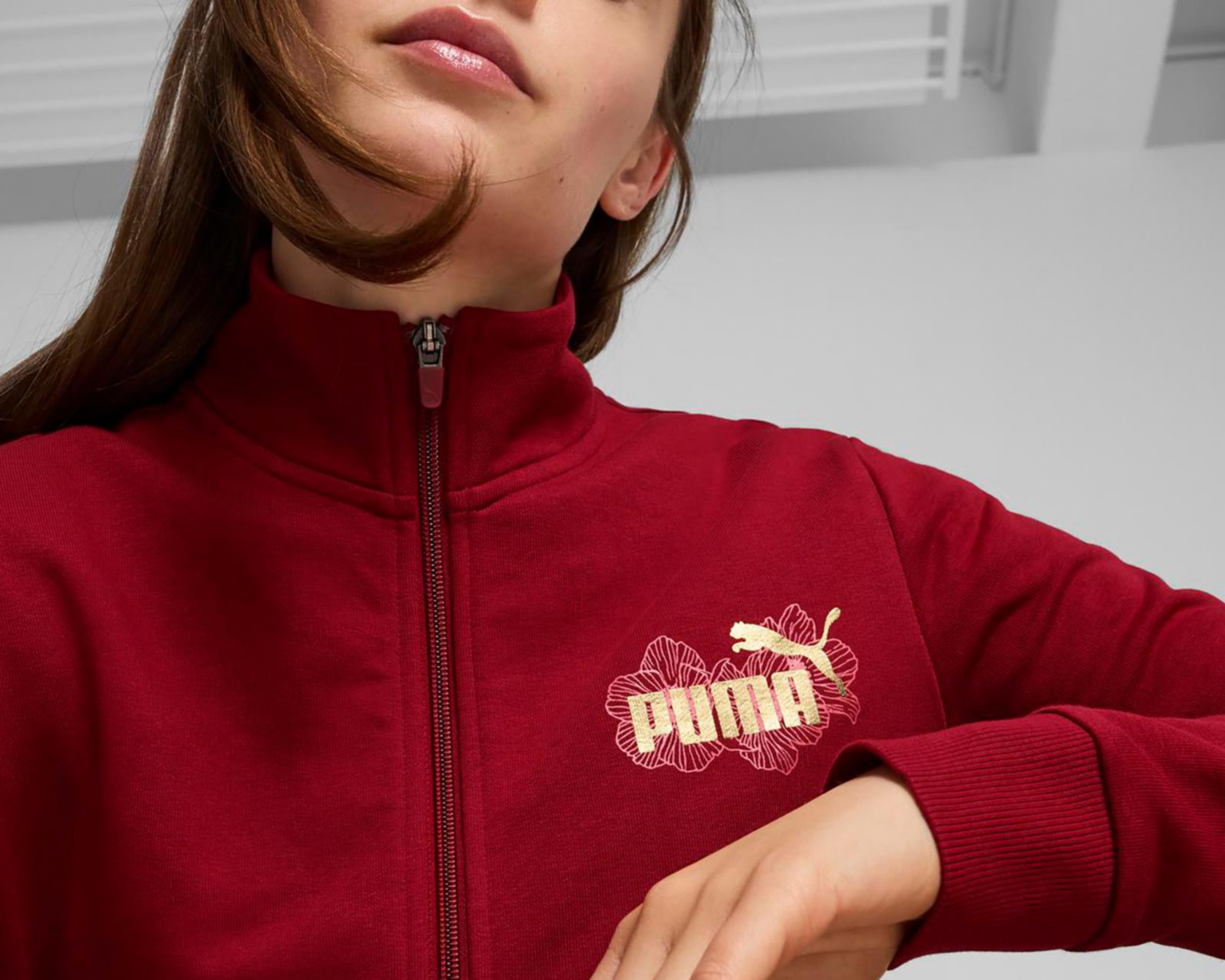 Foto 5 | Chamarra Puma Ess+ Class Act de Entrenamiento para Mujer