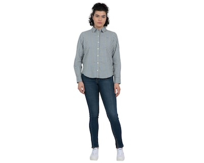 Foto 4 | Jeans Skinny Levi's 311 para Mujer