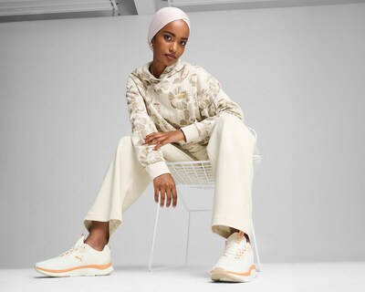 Foto 7 | Sudadera Puma Ess+ Class Act AOP para Mujer