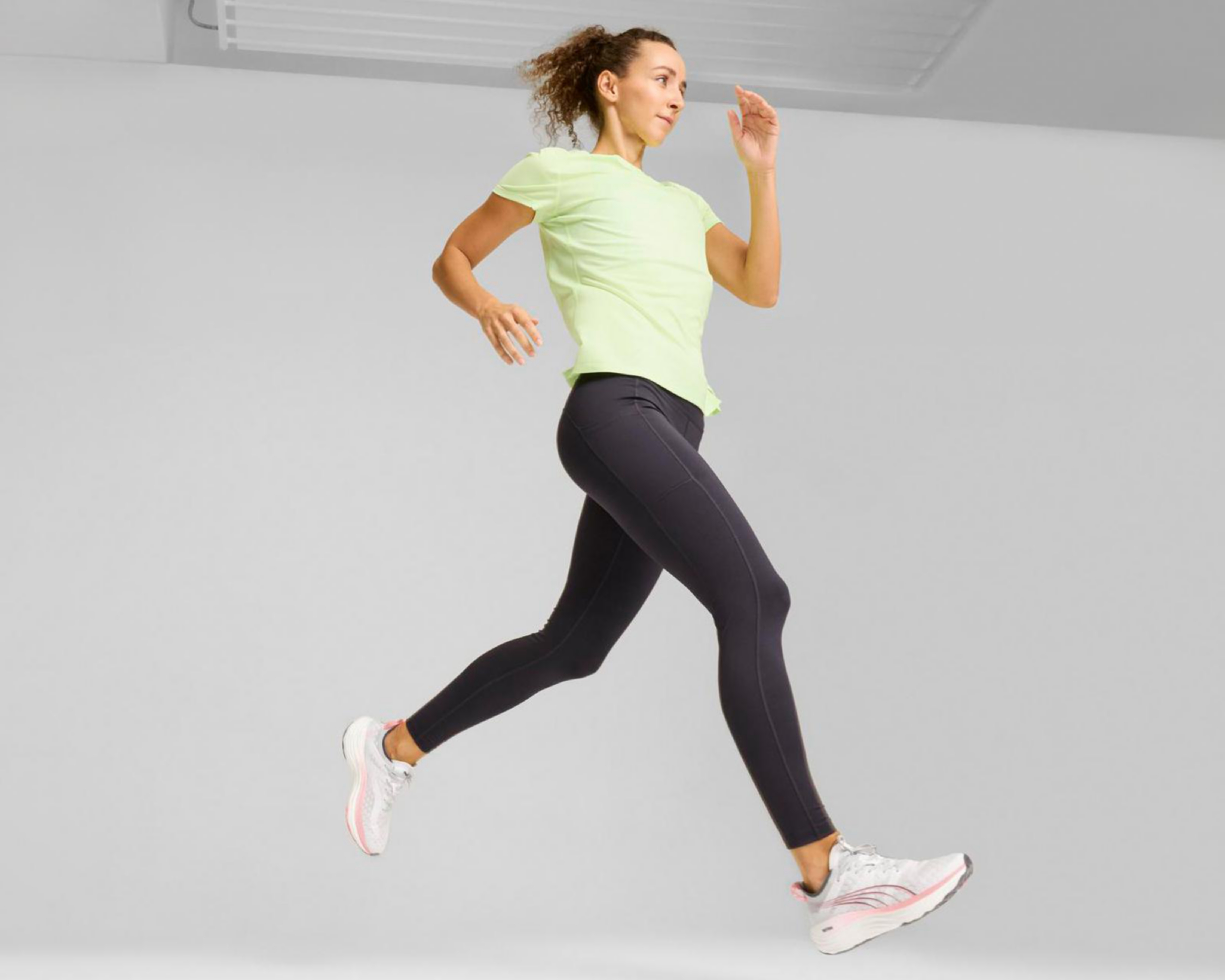 Foto 8 pulgar | Playera Puma DryCell Run Favorite de Correr para Mujer