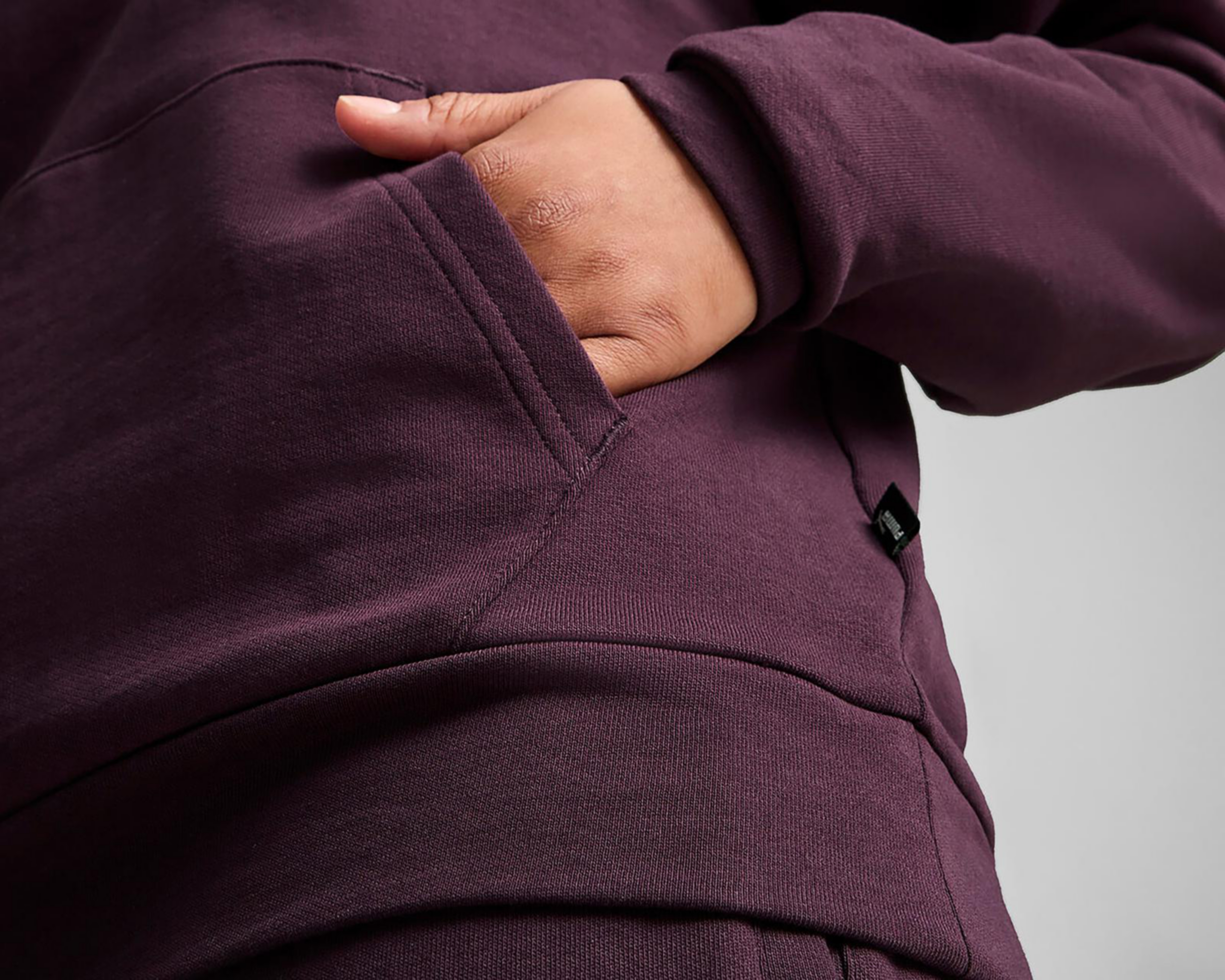 Foto 7 pulgar | Sudadera de Entrenamiento Puma Essentials para Mujer