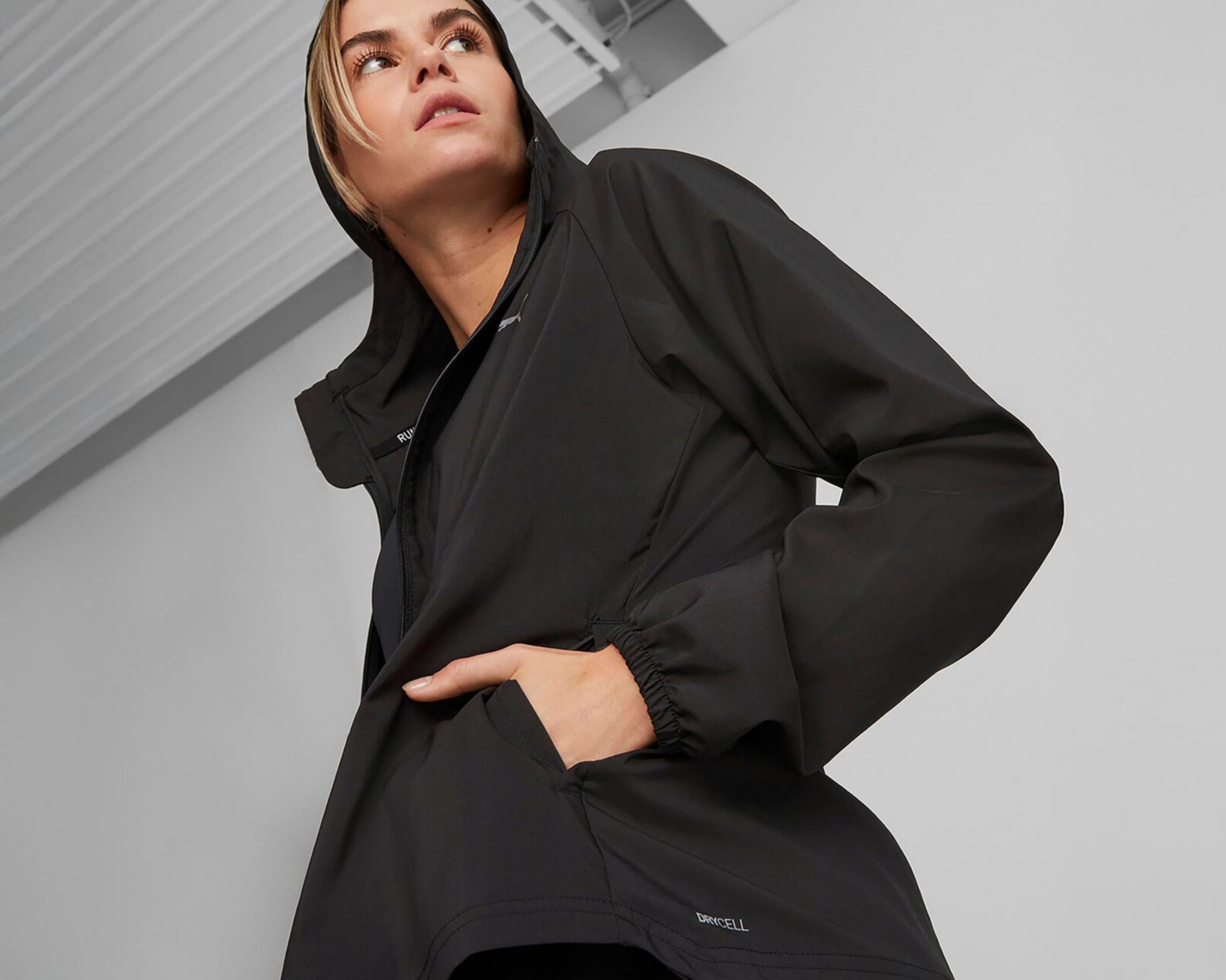 Foto 5 | Chamarra de Entrenamiento Puma dryCELL para Mujer