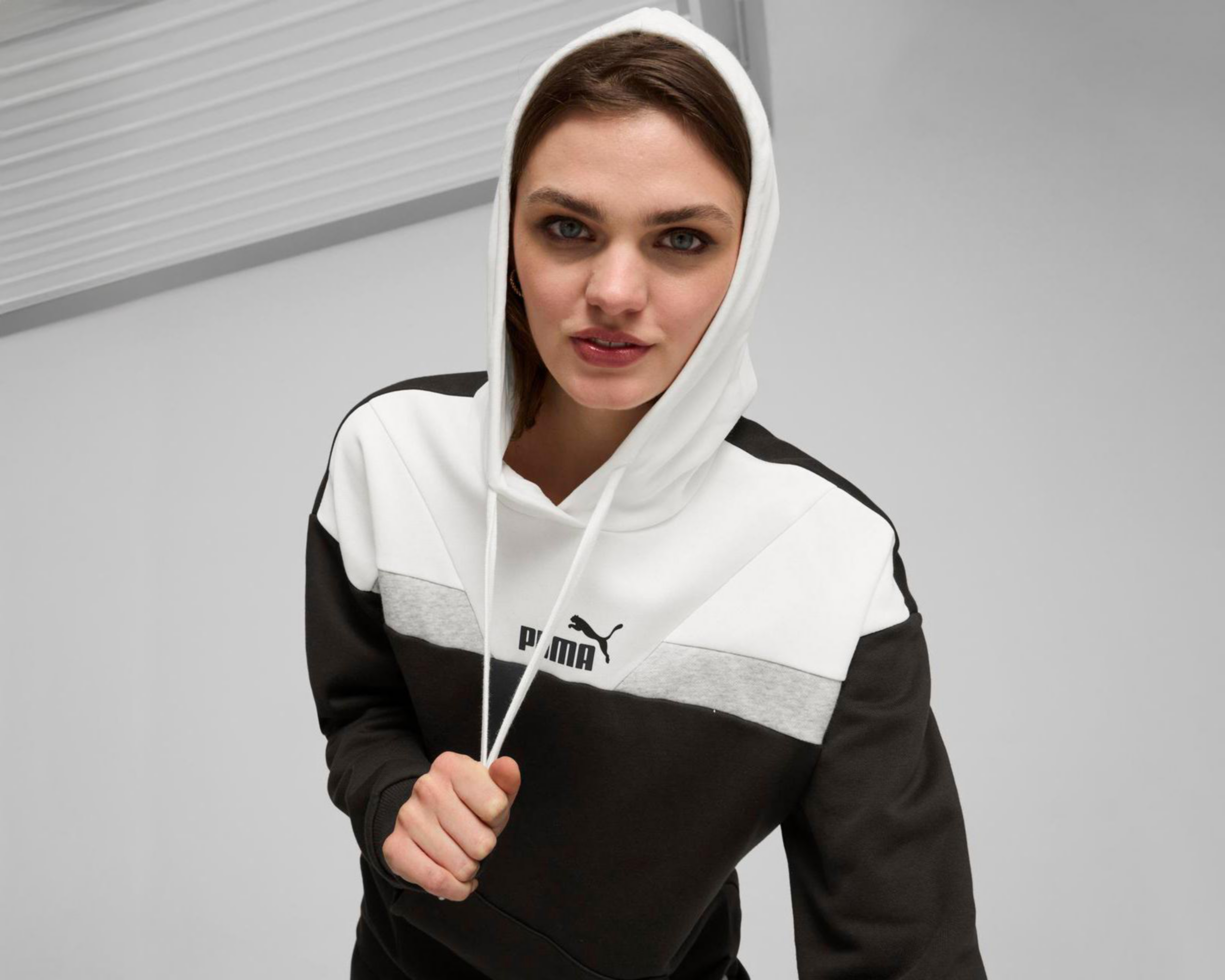 Foto 5 | Sudadera Puma con Capucha para Mujer
