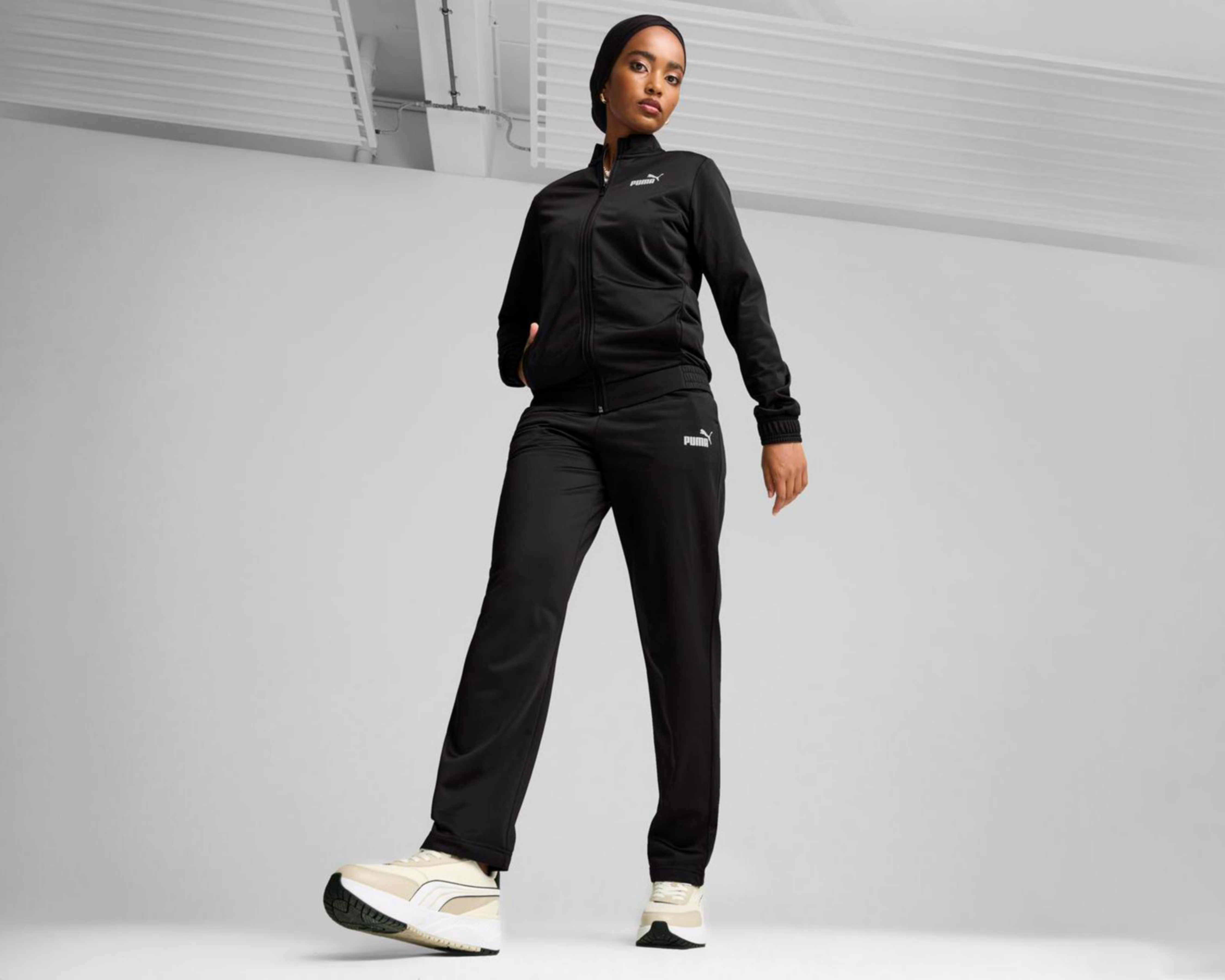 Foto 5 pulgar | Sudadera y Pants Puma Poly Suit de Entrenamiento para Mujer