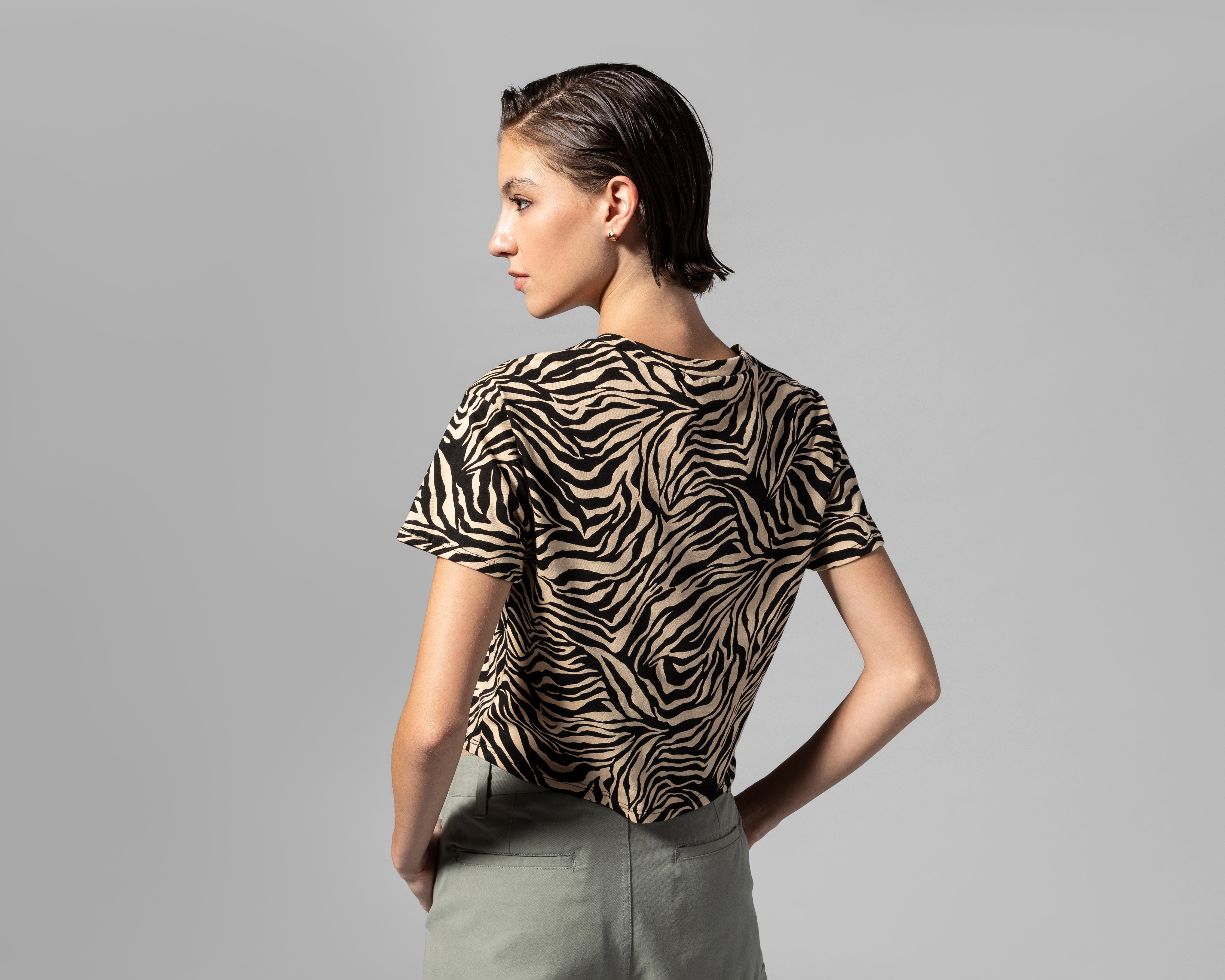 Foto 4 pulgar | Playera Thinner Manga Corta con Estampado para Mujer