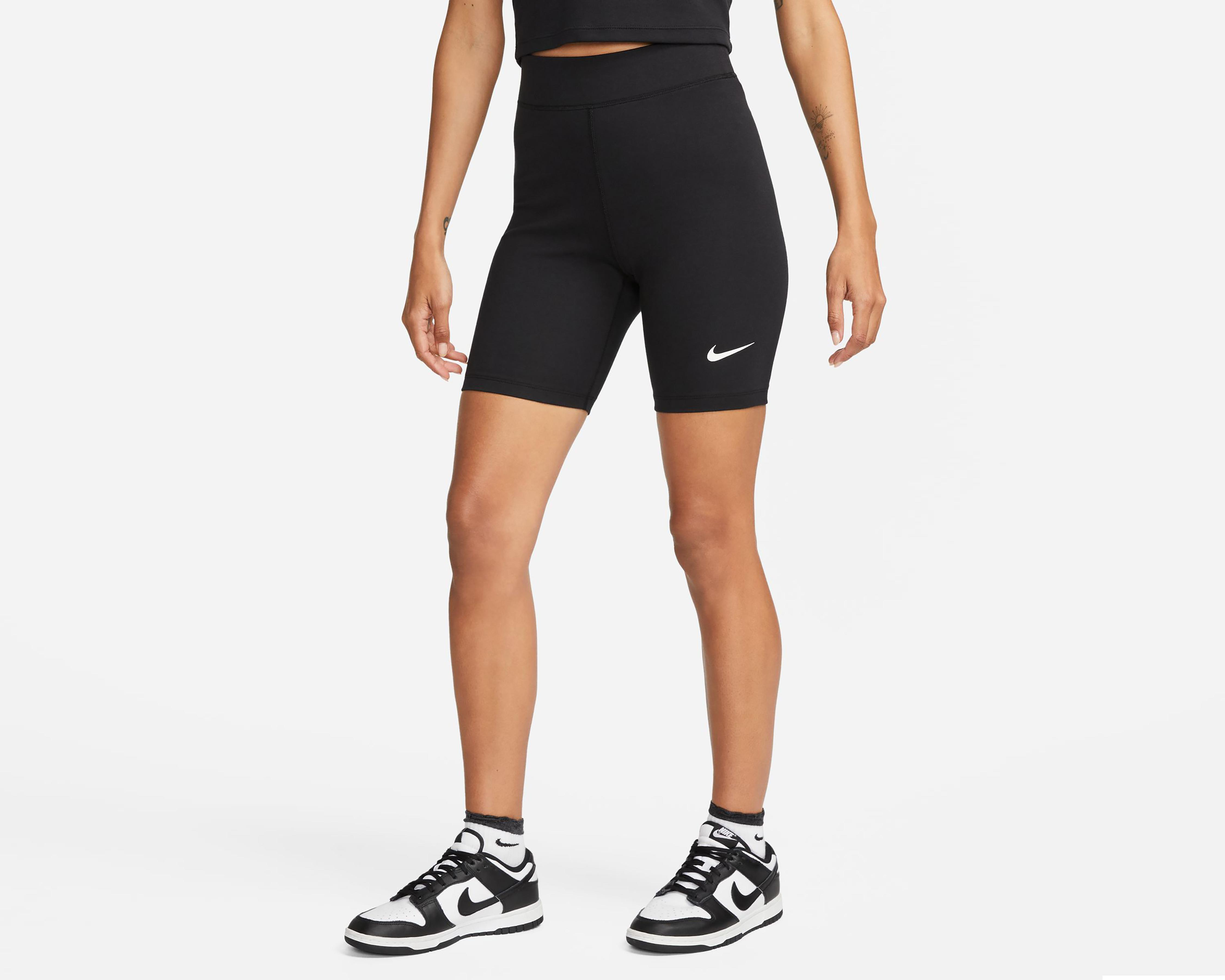 Foto 4 pulgar | Short de Entrenamiento Nike para Mujer