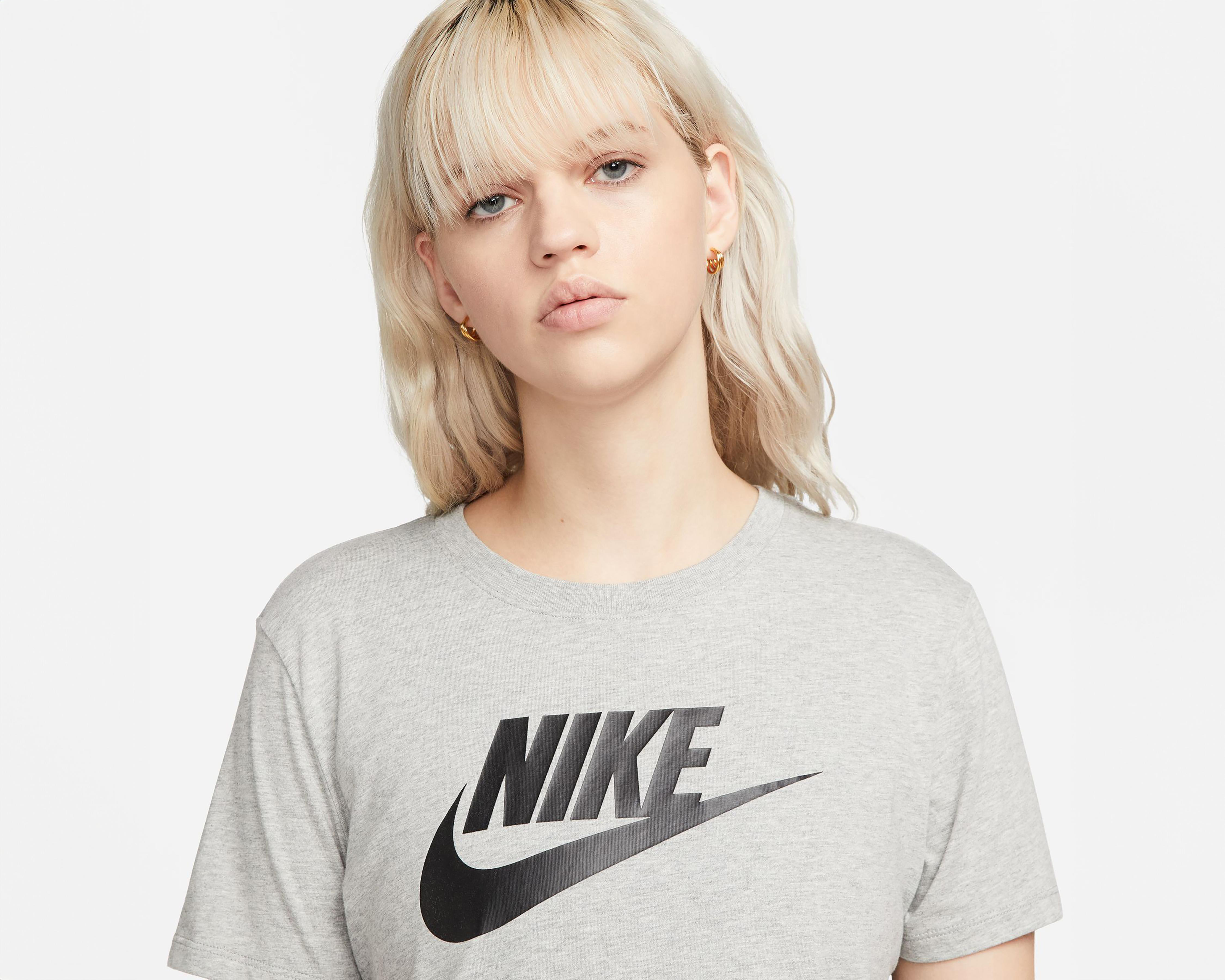 Foto 5 pulgar | Playera de Entrenamiento Nike Sportswear Essentials para Mujer