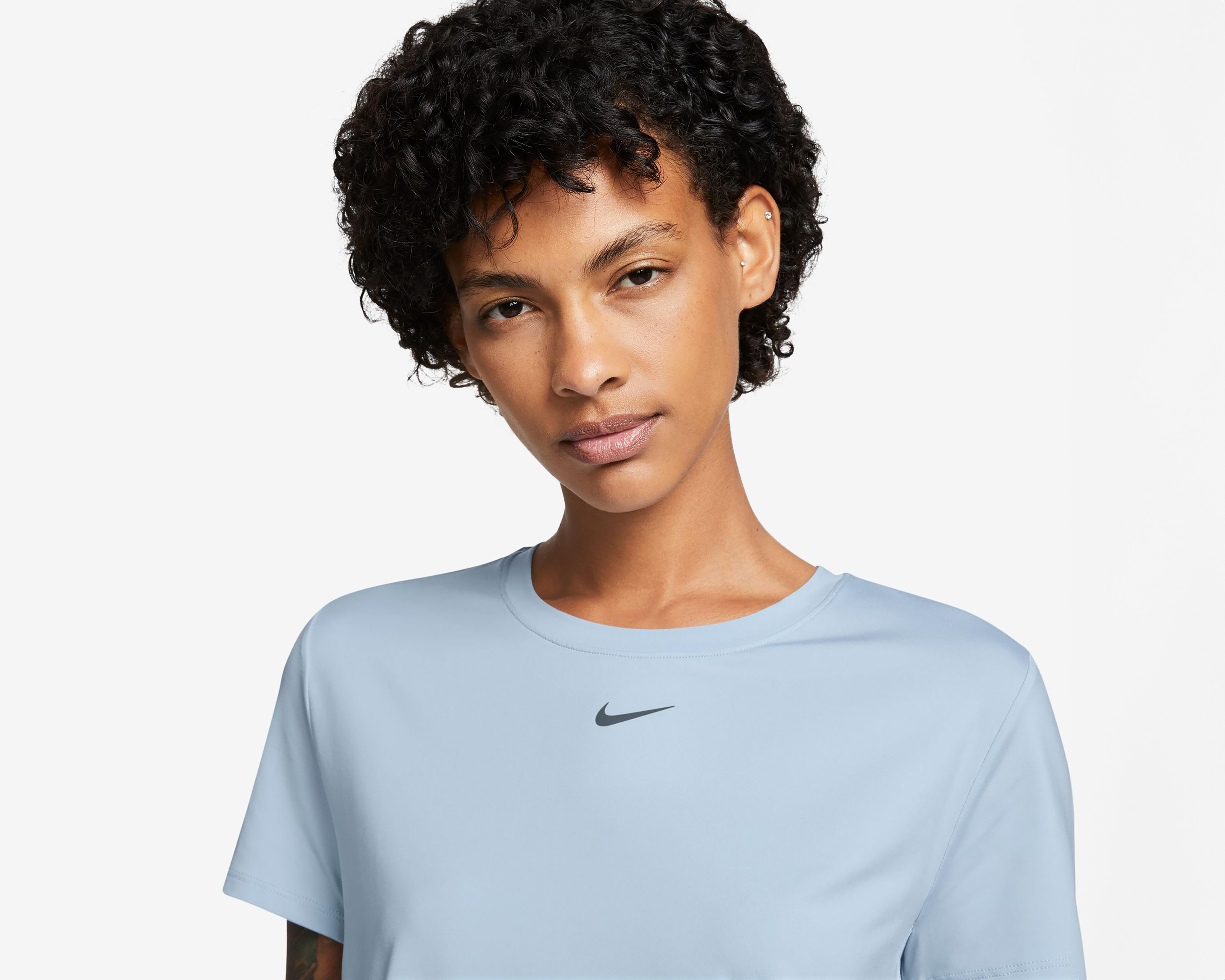 Foto 3 | Playera de Entrenamiento Nike One Classic Dri-FIT para Mujer