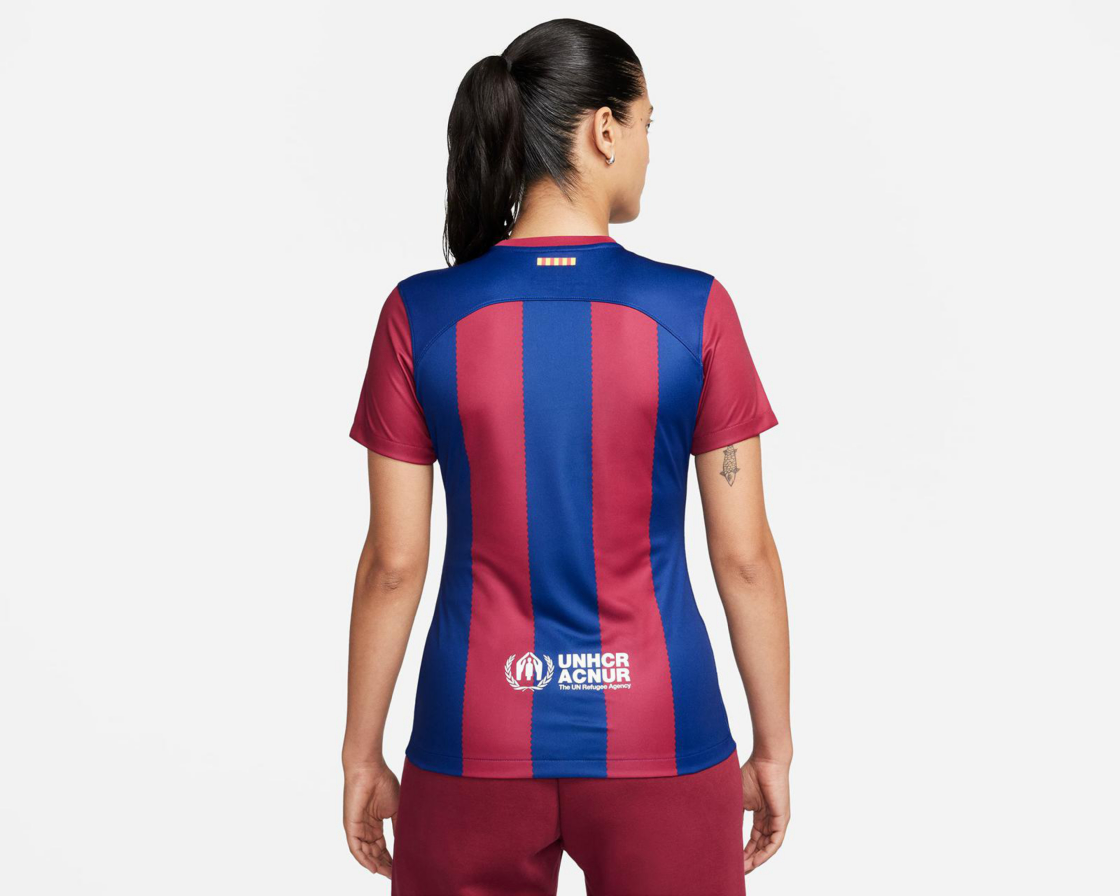 Foto 3 pulgar | Jersey Nike FC Barcelona Local 2023/24 para Mujer