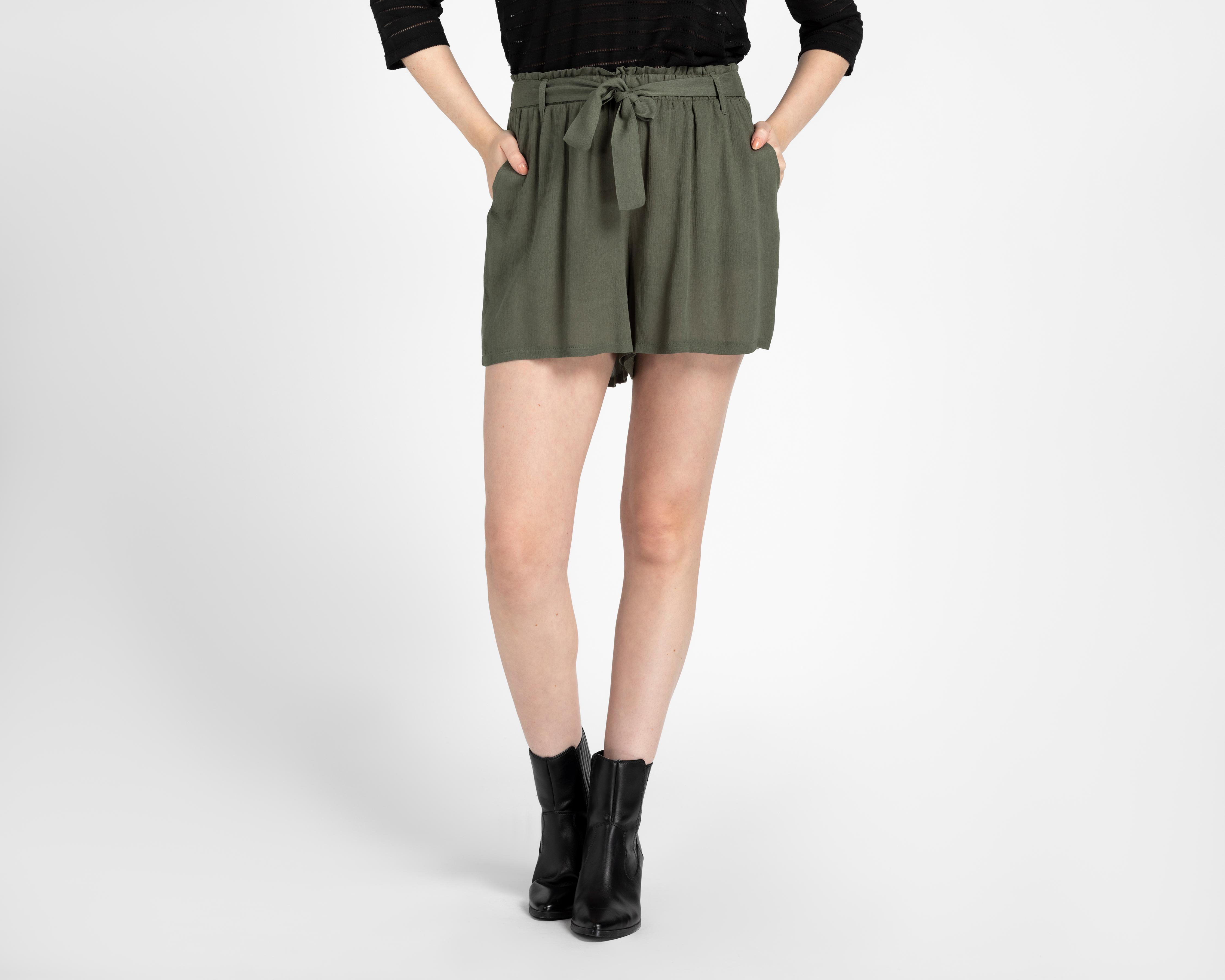 Foto 2 pulgar | Short Lady Sun