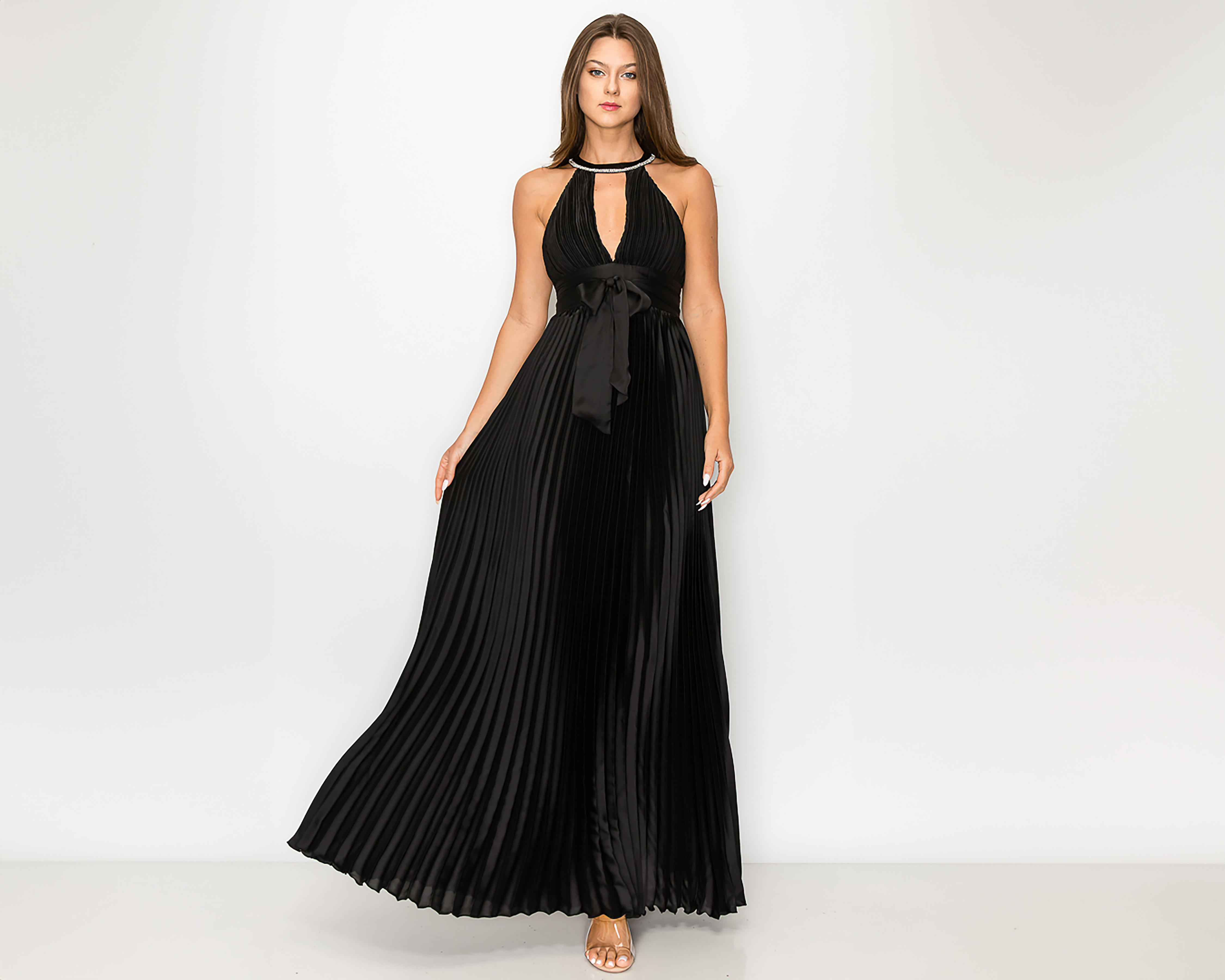Foto 1 | Vestido Minuet de Noche Largo Cuello Halter con Pedrería