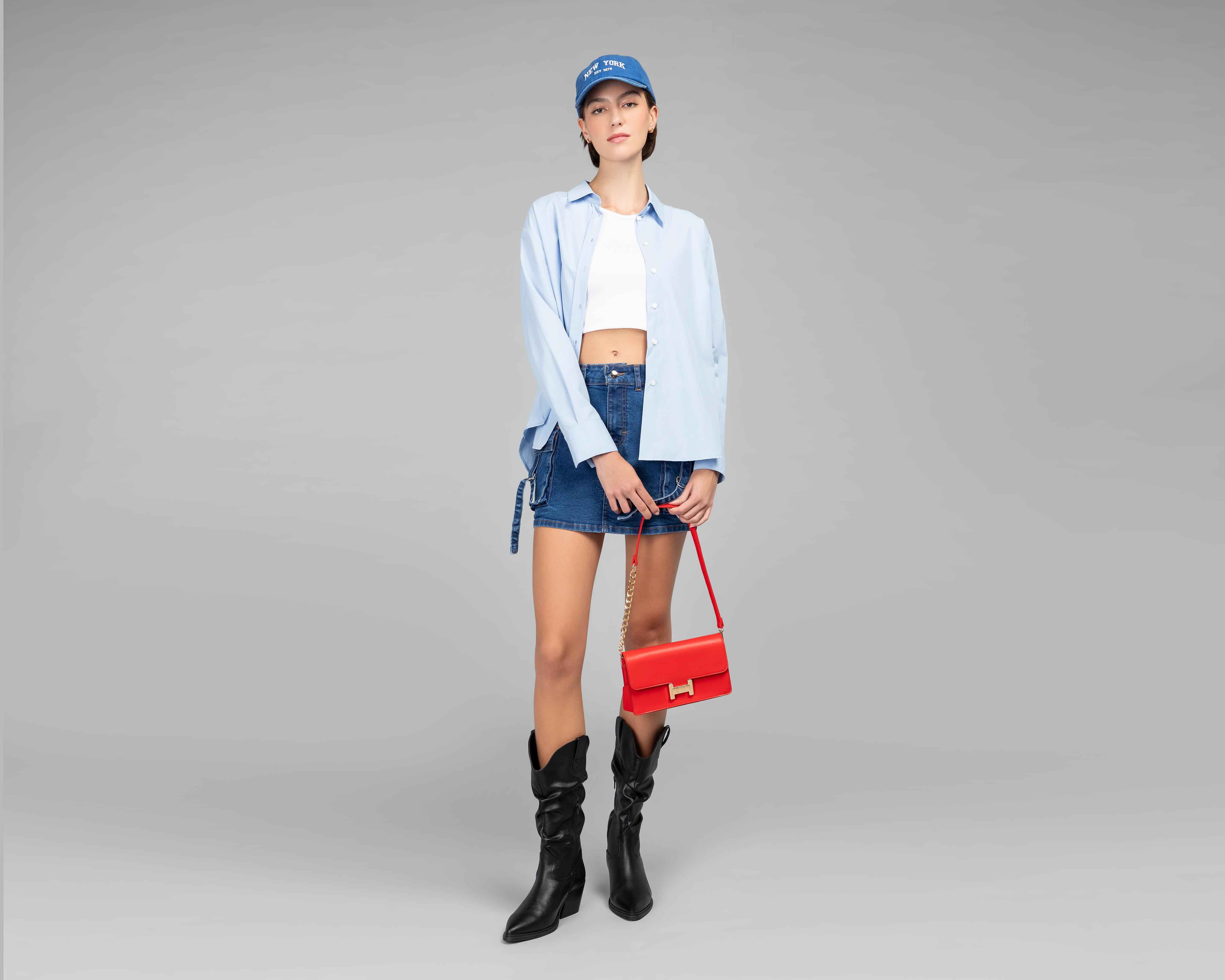 Falda Mini Strona de Mezclilla $349