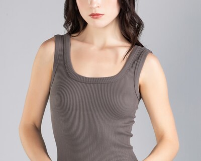 Foto 4 | Vestido Casual Strona Gris Acanalado para Mujer