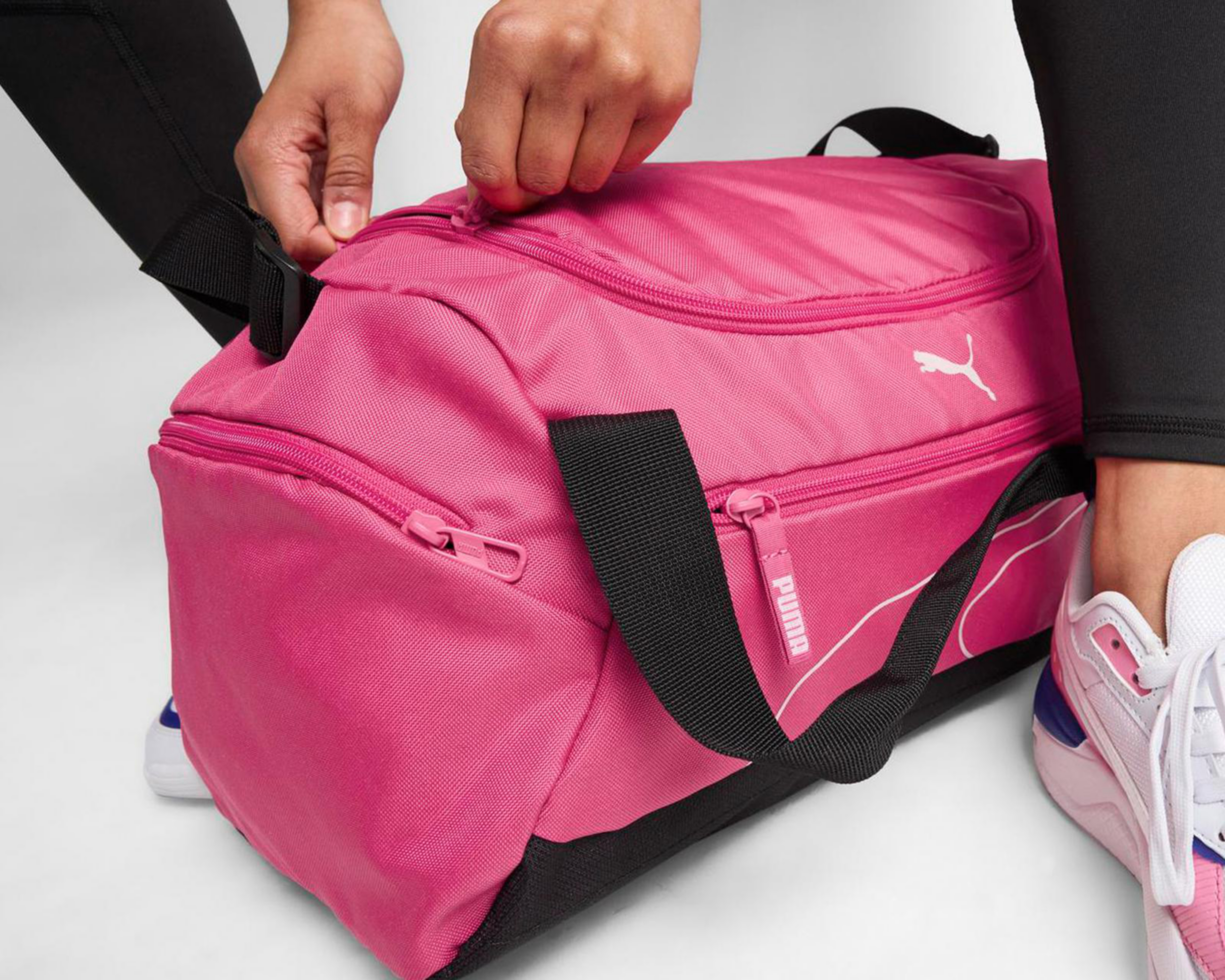 Foto 4 pulgar | Bolsa Deportiva Puma Rosa