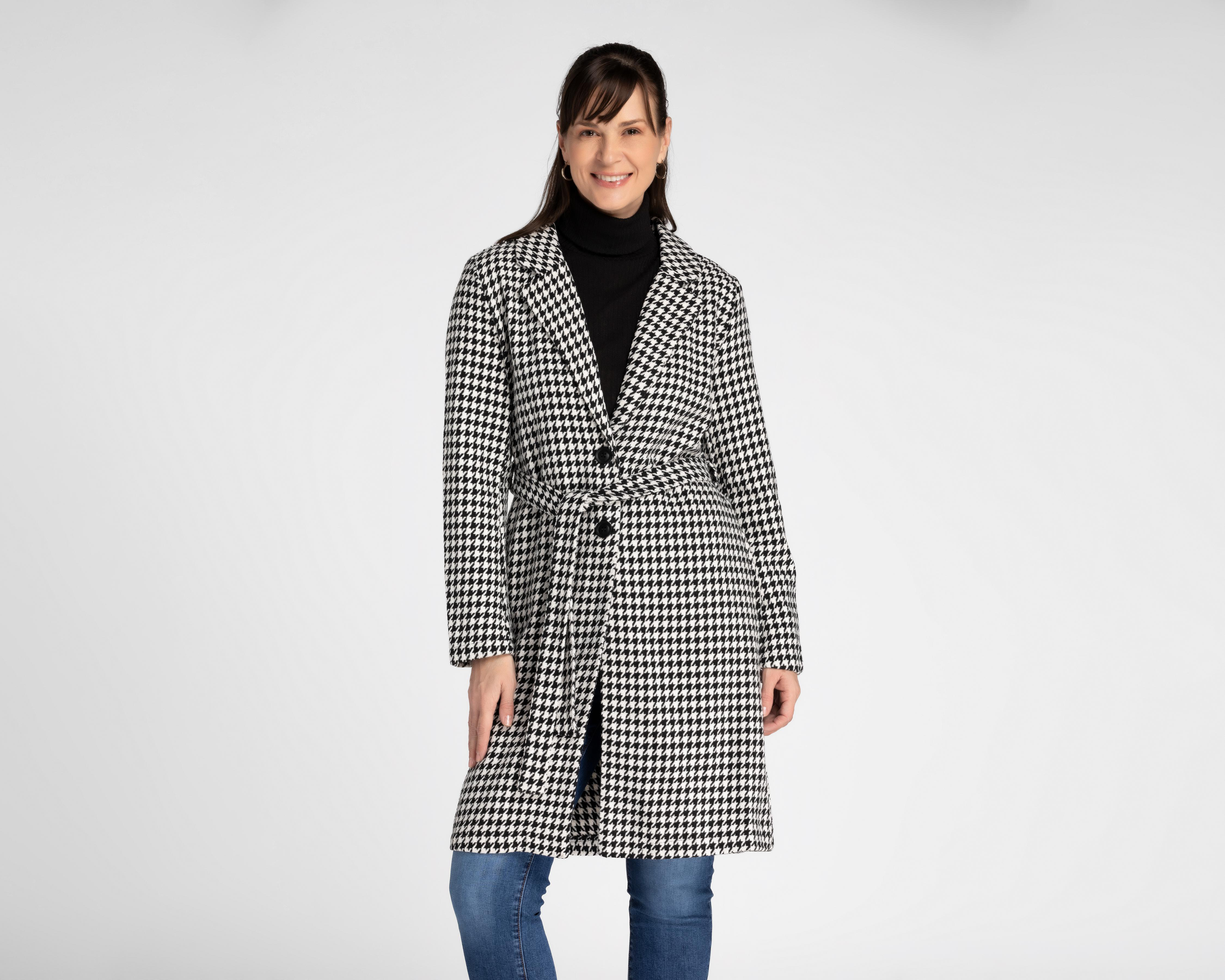 Foto 4 | Abrigo Sahara Estampado con Botón