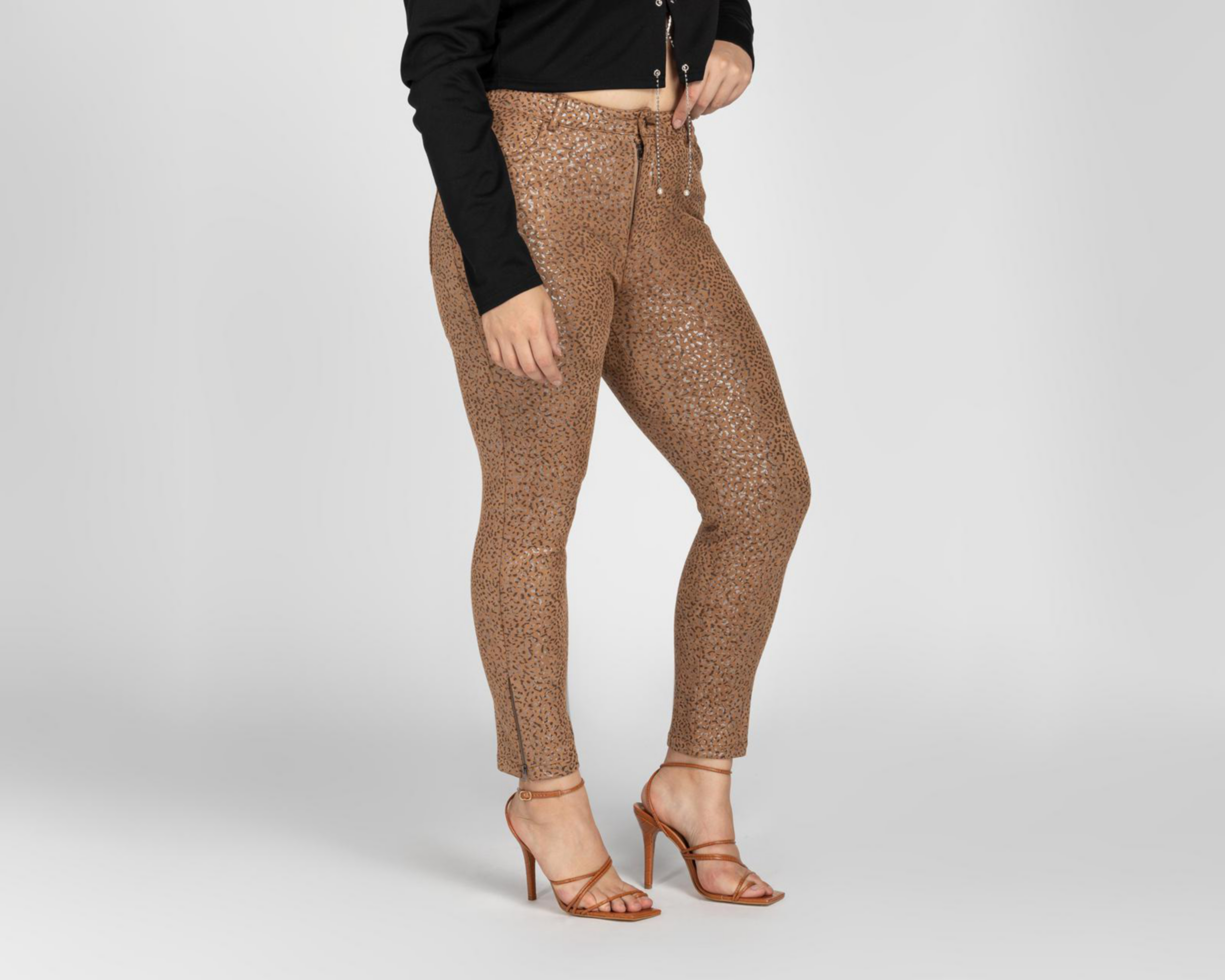 Foto 5 pulgar | Leggings Bebe Animal Print
