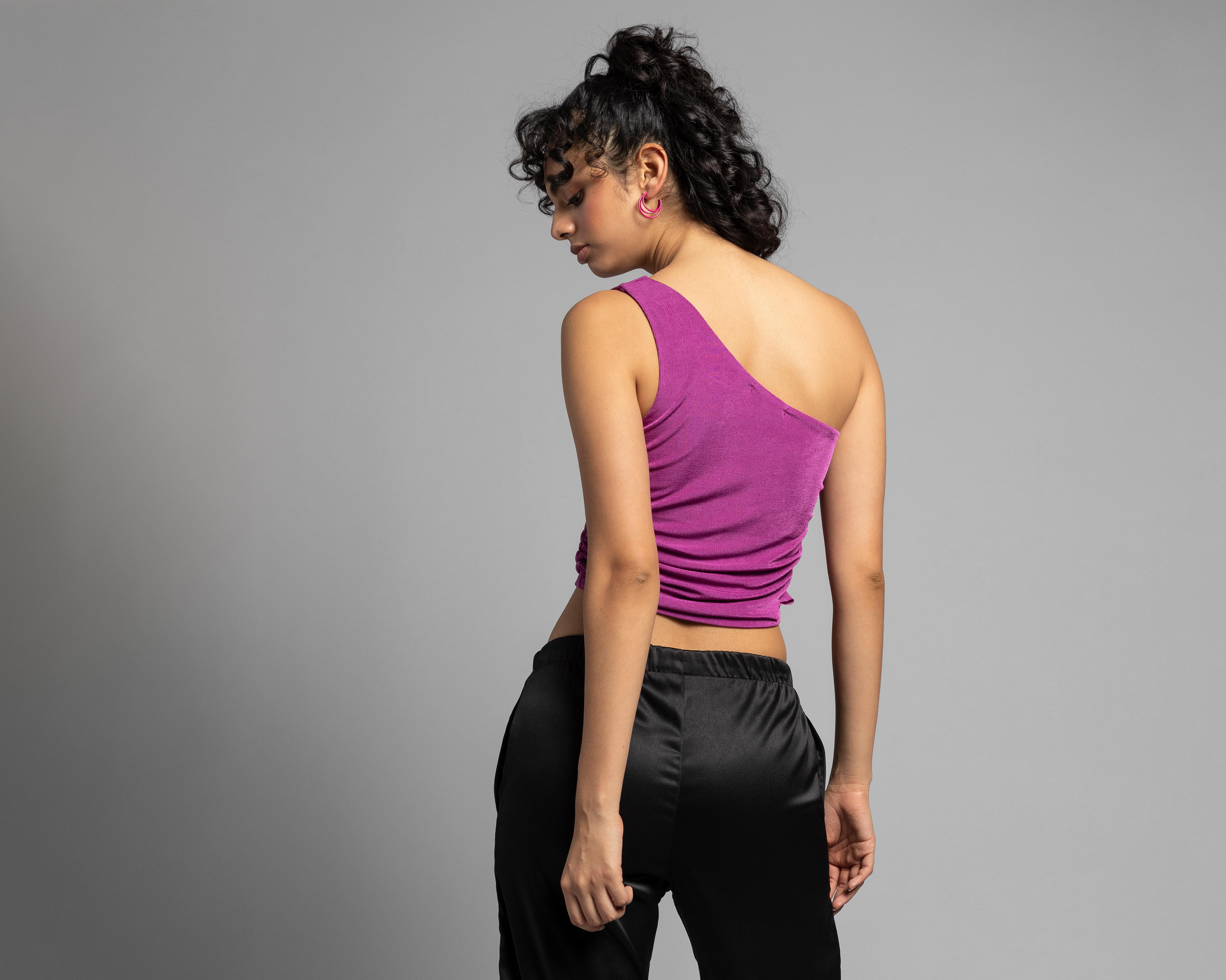 Foto 3 | Crop Top Thinner Rosa Fucsia Hombro Descubierto