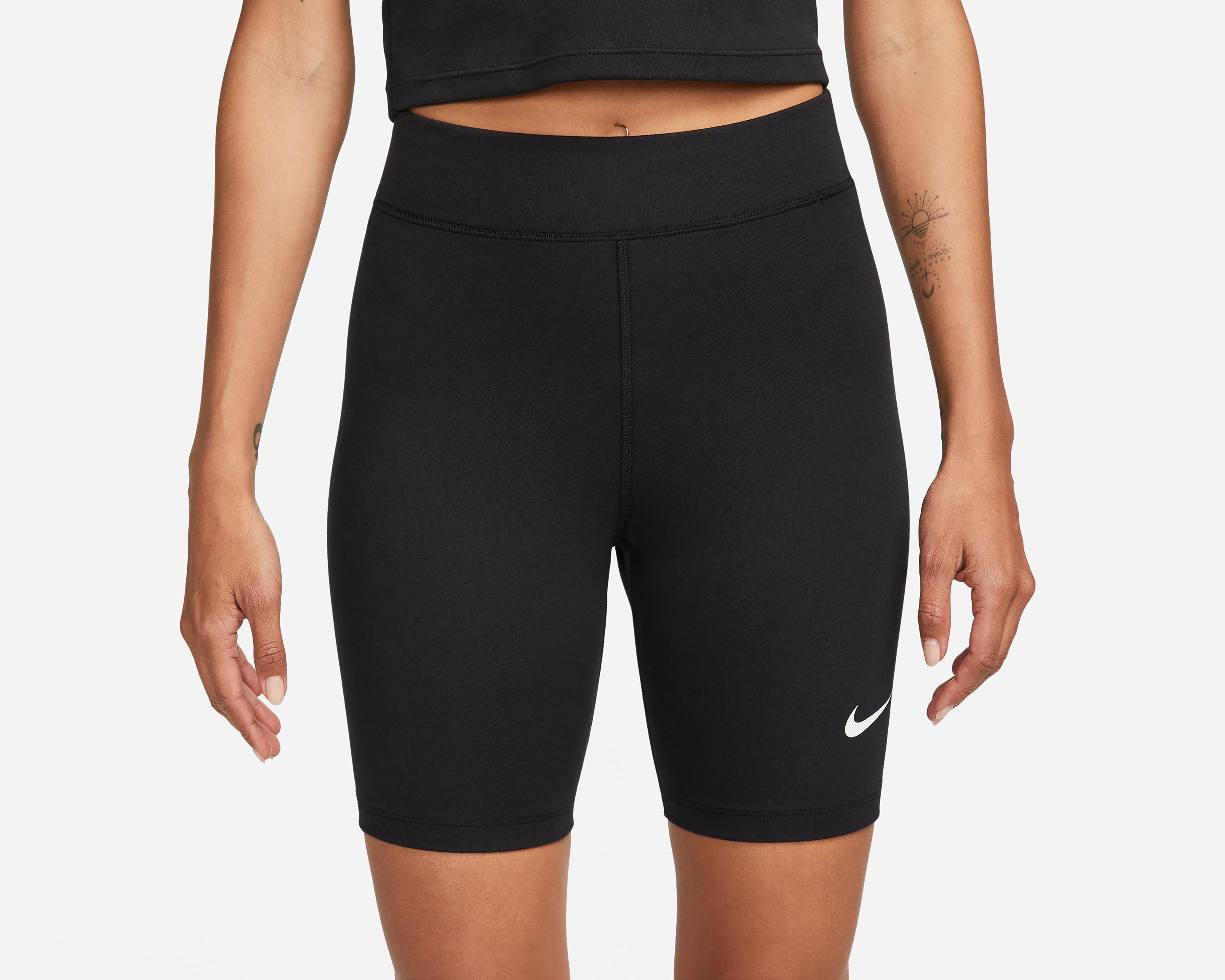 Foto 2 pulgar | Short de Ciclismo Nike para Mujer