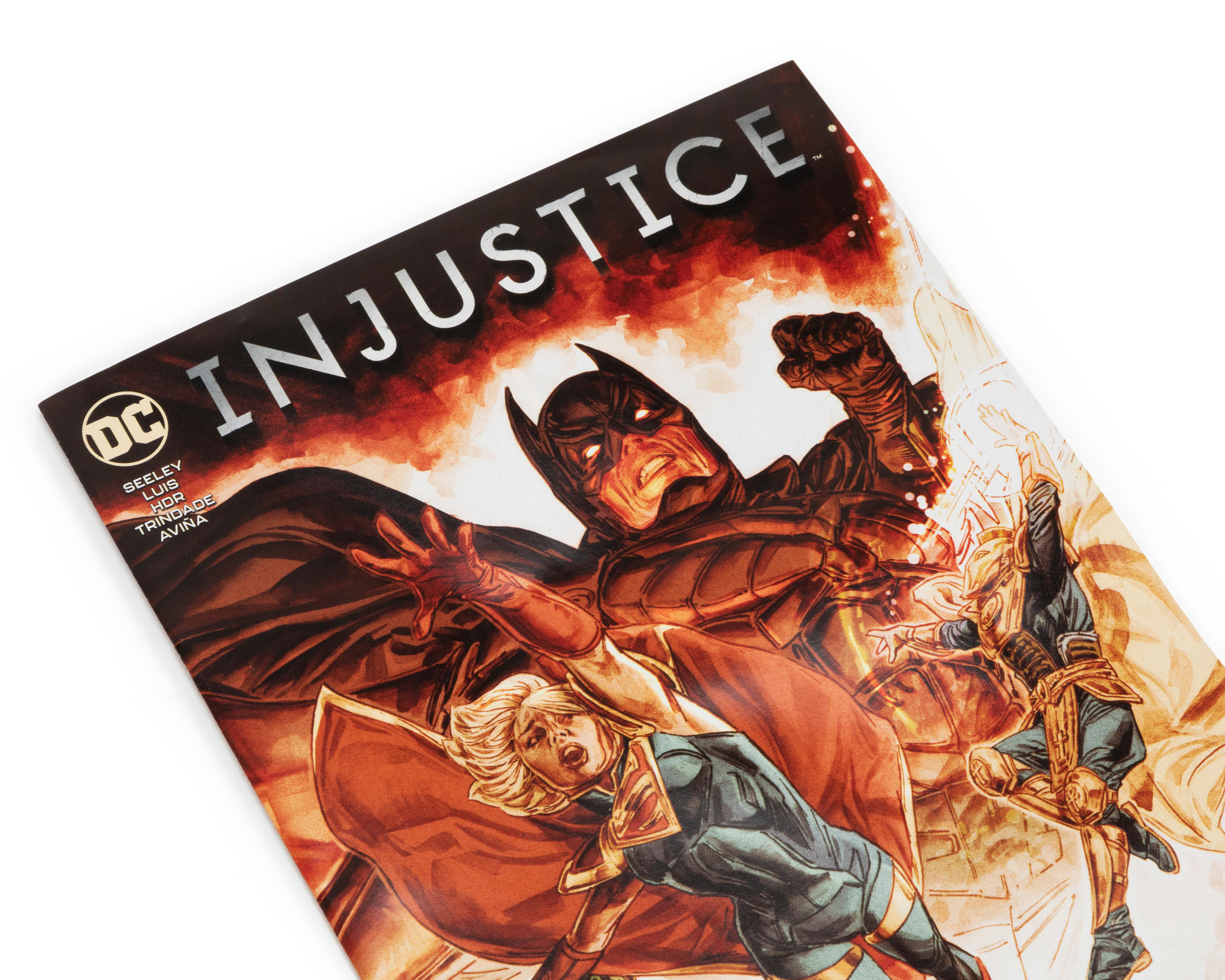Foto 4 pulgar | Batman DC McFarlane Injustice 2 con Cómic