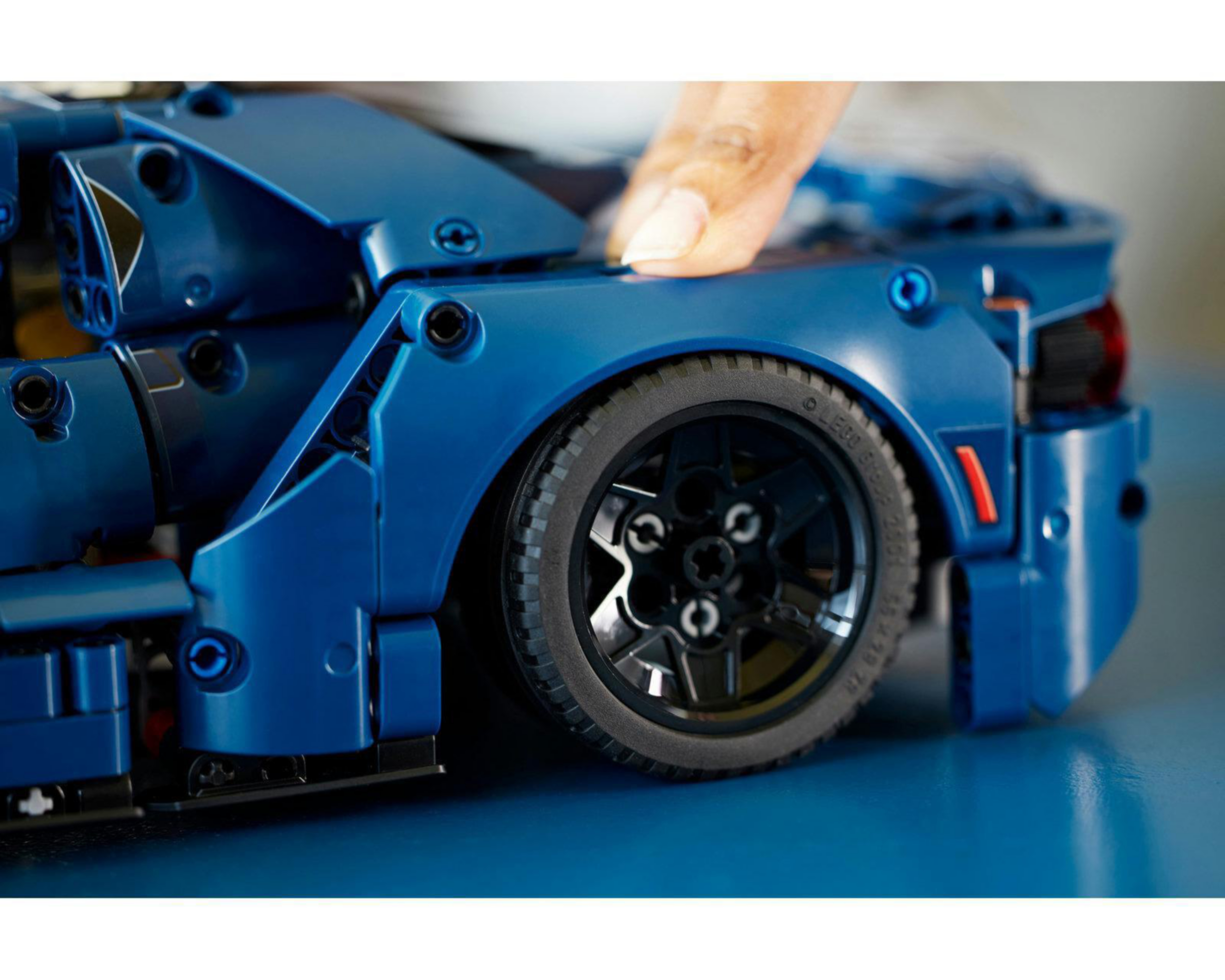 Foto 9 pulgar | LEGO Technic: Ford GT 2022