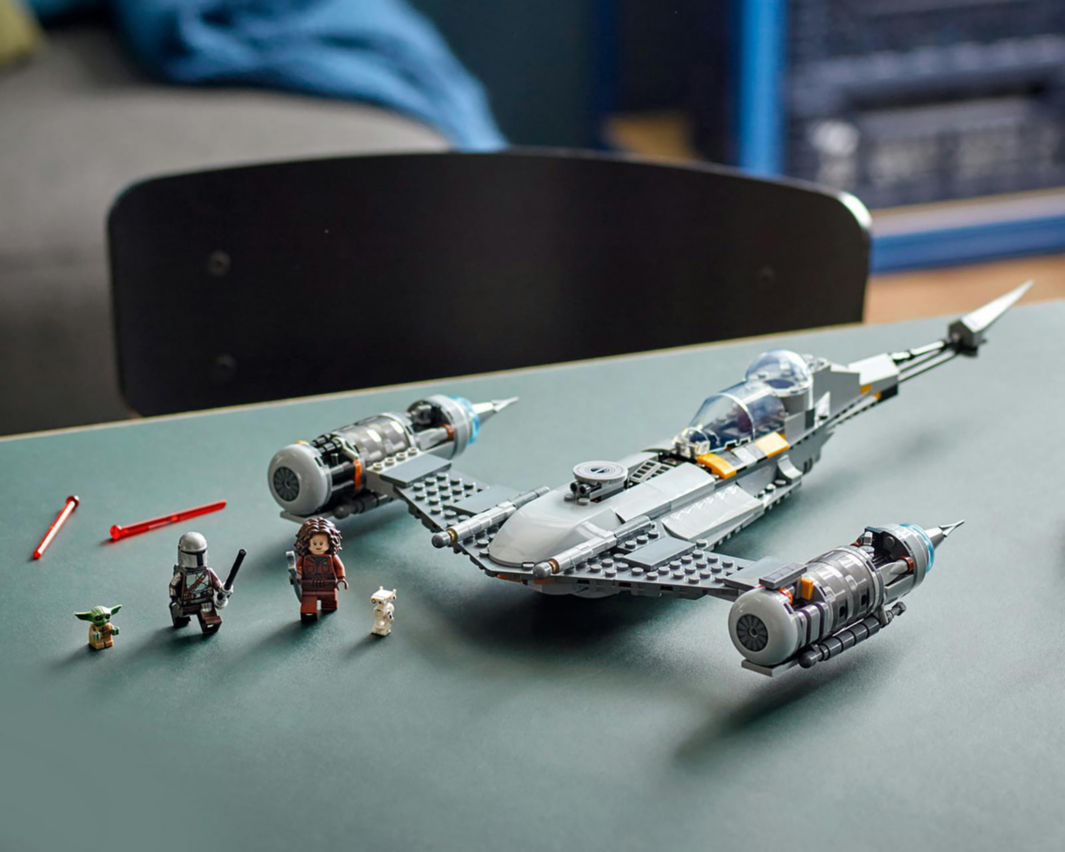 Foto 8 | LEGO Star Wars: Caza Estelar N-1 de The Mandalorian