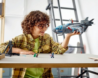 Foto 5 | LEGO Marvel: Quinjet de los Vengadores