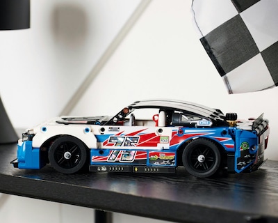 Foto 6 | LEGO Technic: Nascar Next Gen Chevrolet Camaro ZL1