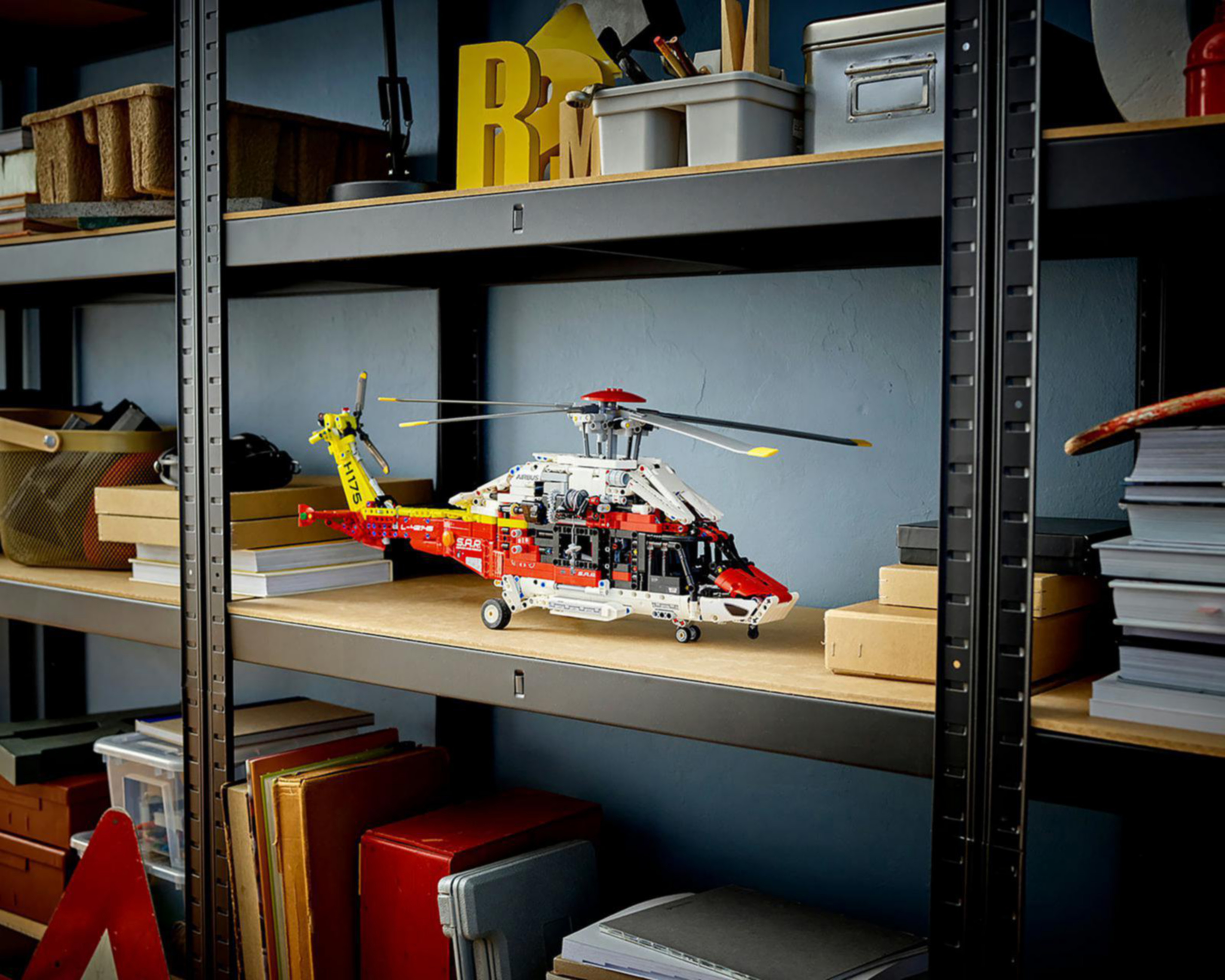 Foto 8 | LEGO Helicóptero Airbus H175