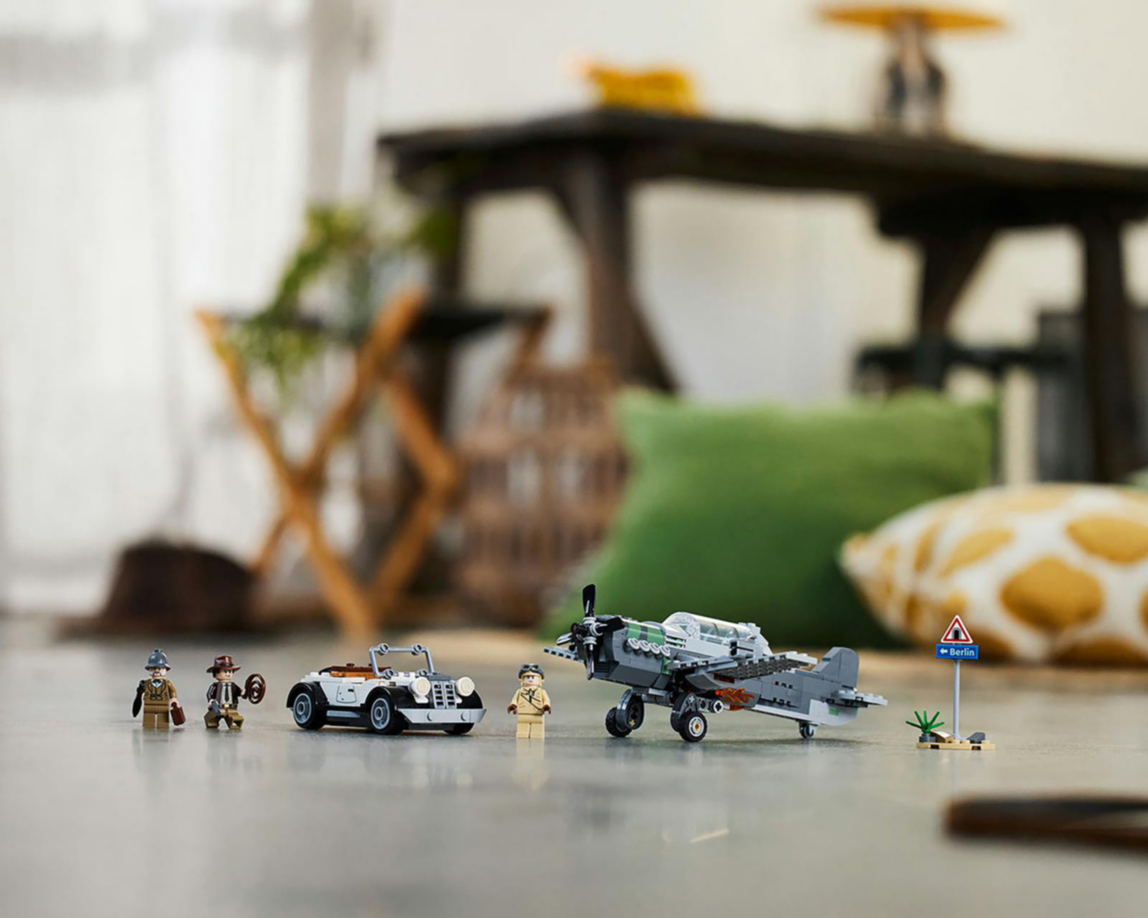 Foto 8 | LEGO Indiana Jones: Persecución del Avión Caza