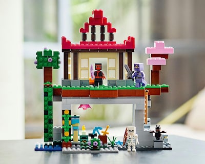 Foto 6 | LEGO Minecraft El Campo de Entrenamiento
