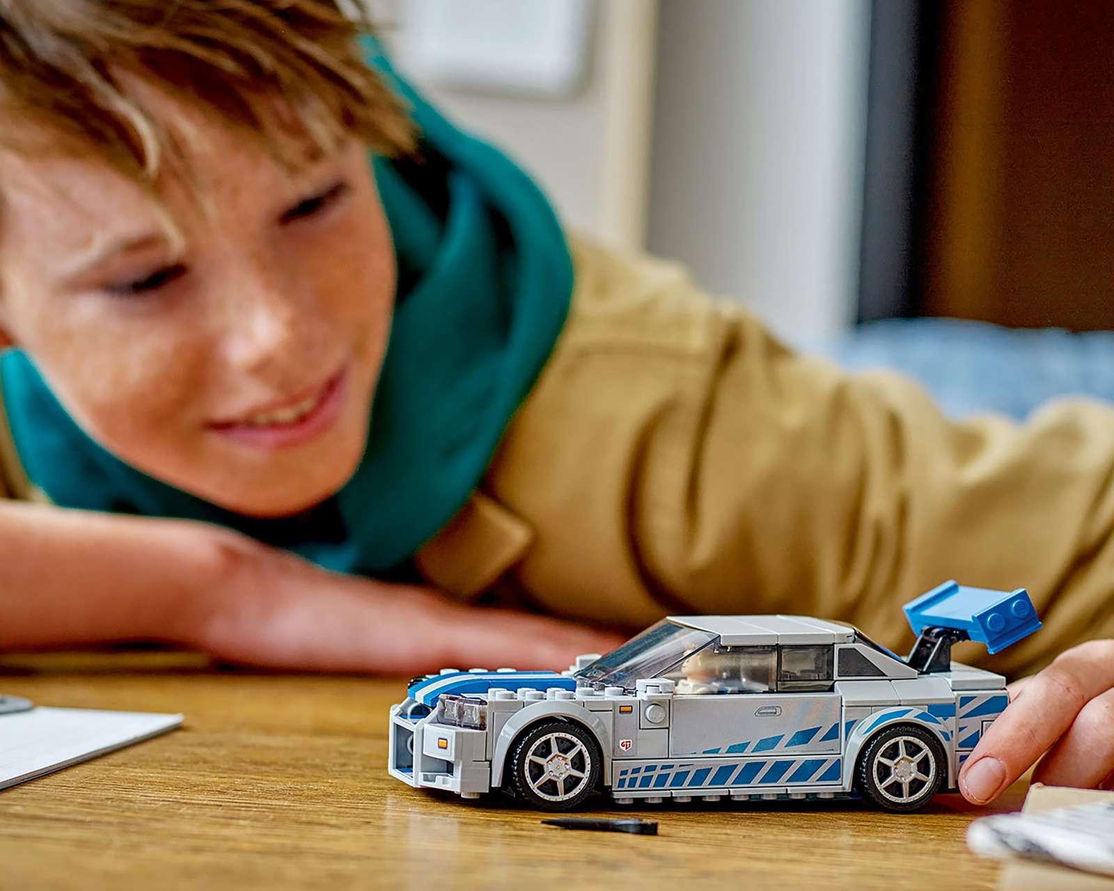 Foto 6 pulgar | LEGO Speed Champions: Nissan Skyline GT-R (R34) de 2 Fast 2 Furious