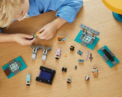 Foto 4 | LEGO Minecraft: La Armería