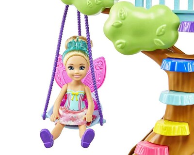 Foto 7 | Casa del Árbol de Chelsea Barbie con Accesorios