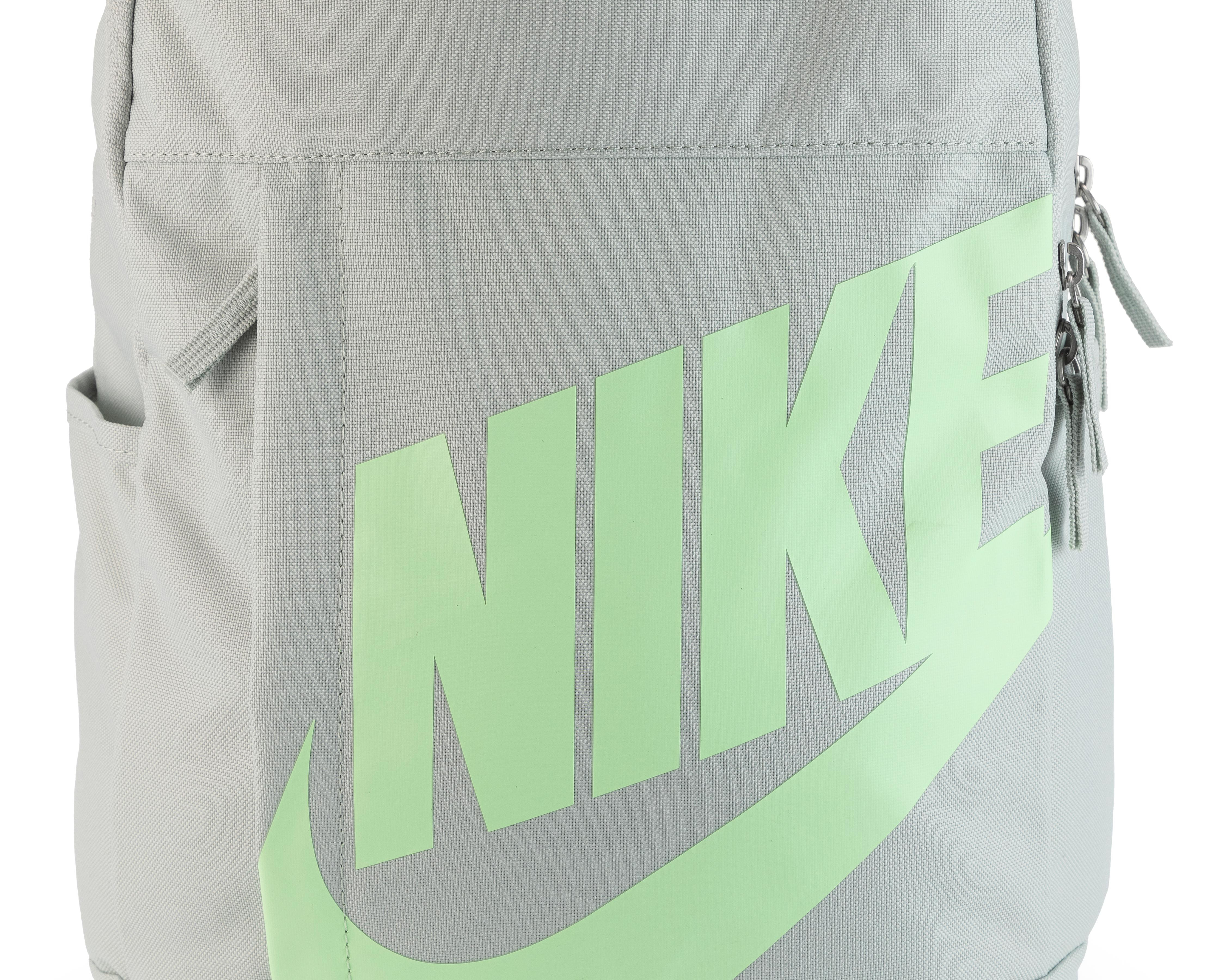 Foto 6 pulgar | Mochila Nike Gris