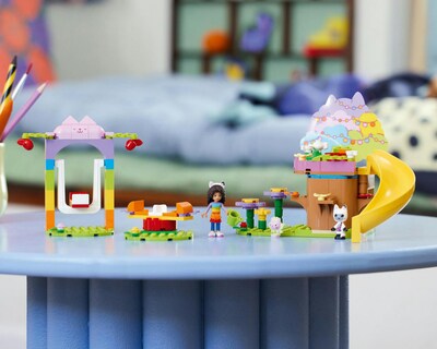 Foto 6 | LEGO Gabby's Dollhouse Fiesta en el Jardín de Hadigata
