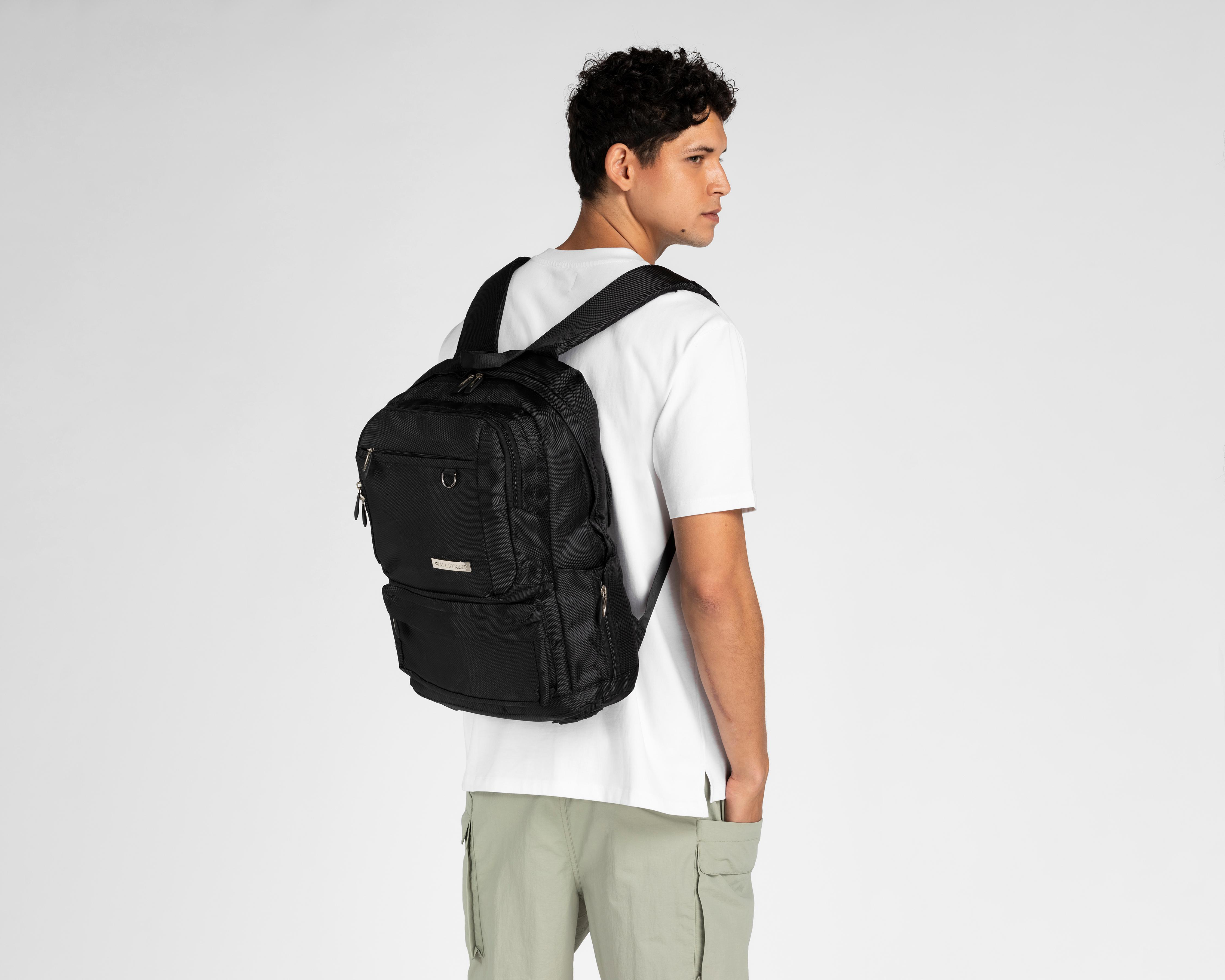 Foto 9 pulgar | Mochila Wall Street Negra