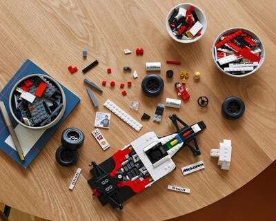 Foto 4 | LEGO McLaren MP4/4 y Ayrton Senna