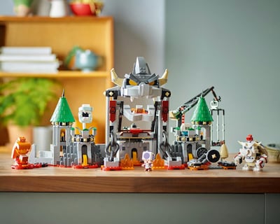 Foto 6 | LEGO Super Mario: Batalla contra Bowsitos en el castillo 71423