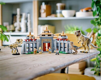 Foto 6 | LEGO Jurassic Park: Centro de Visitantes T-Rex y Ataque del Raptor