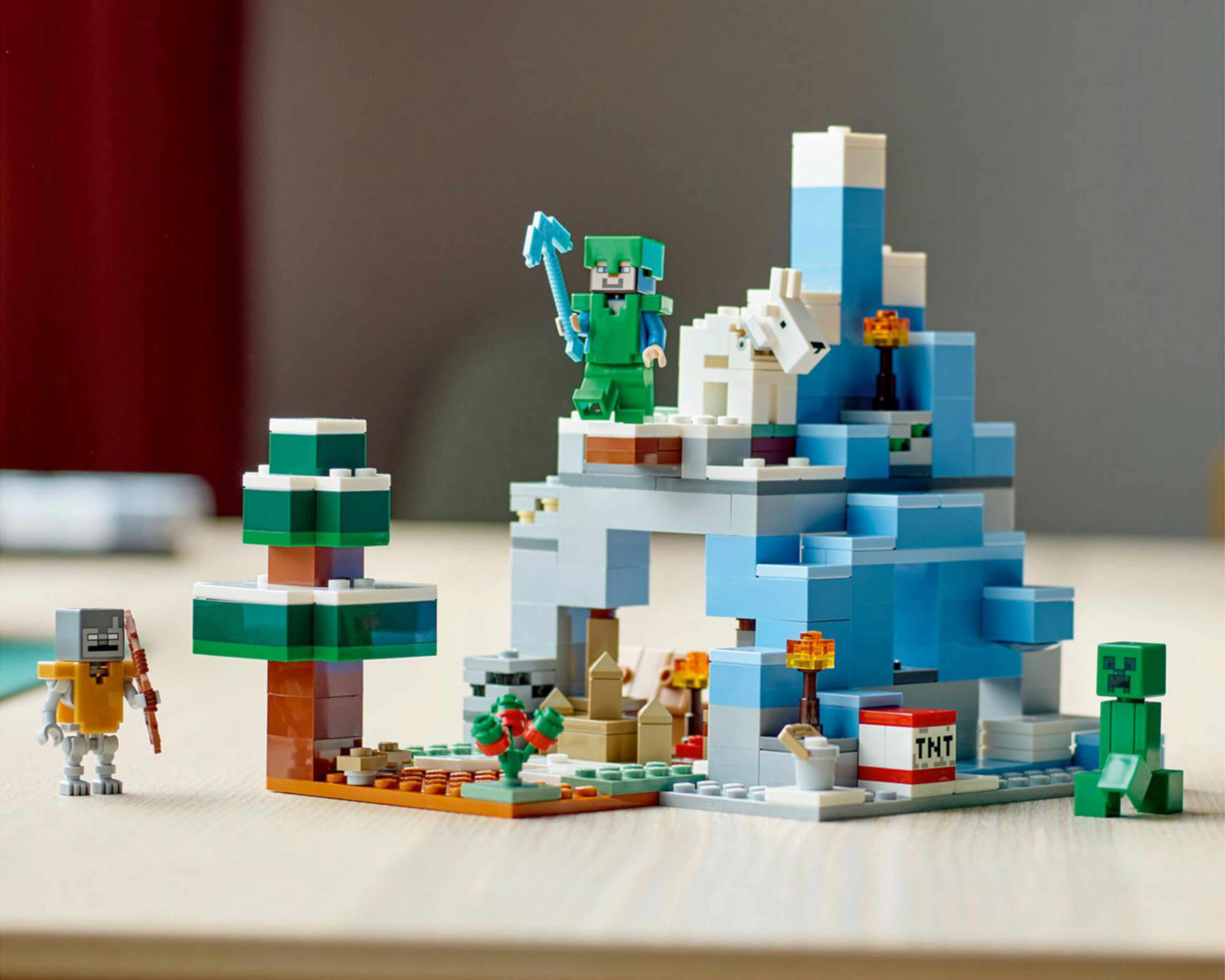 Foto 7 pulgar | LEGO Minecraft: Los Picos de Hielo