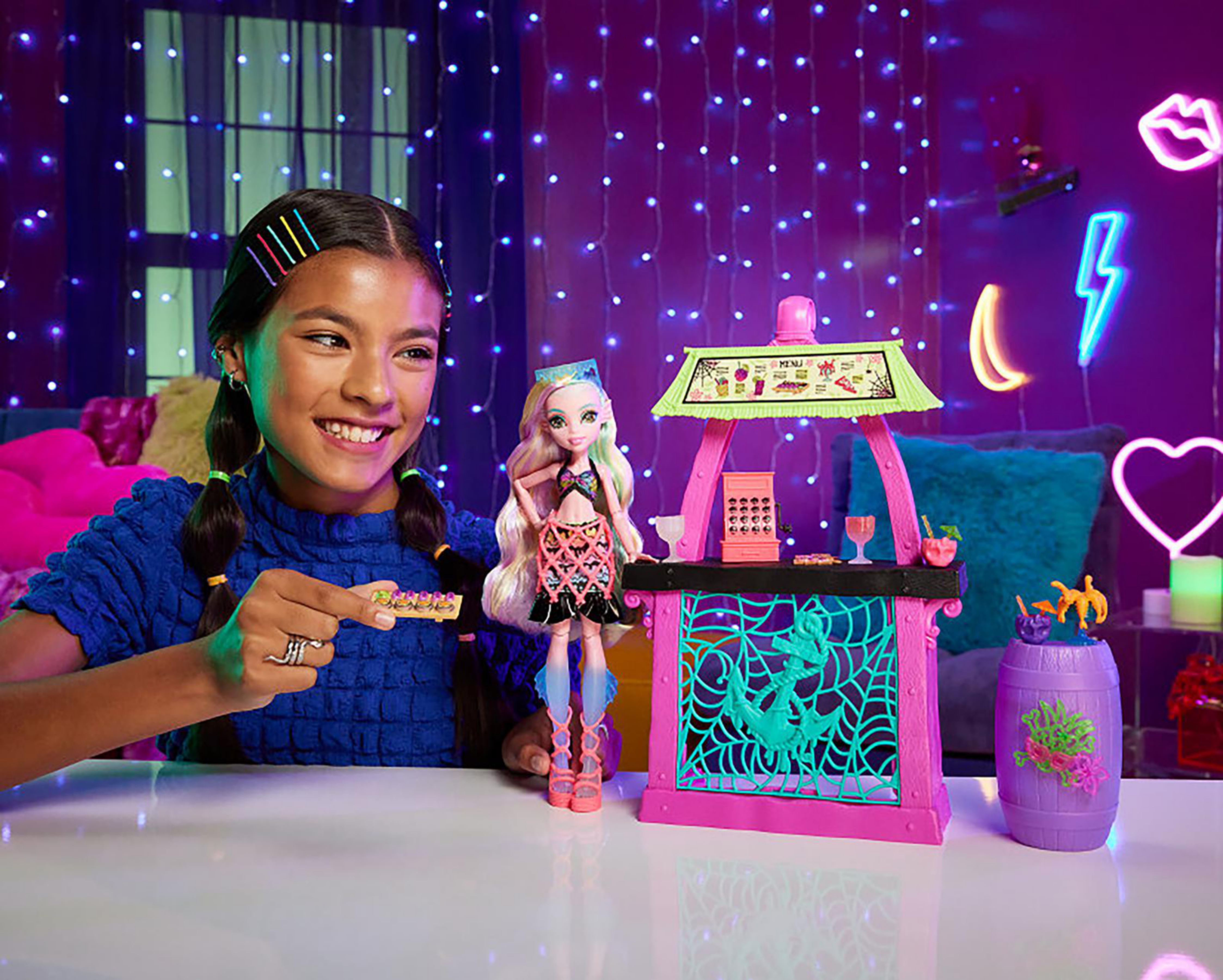 Foto 3 pulgar | Snack Shack Paillote de L'ile Mattel Monster High Lagoona Blue Scare-Adise Island