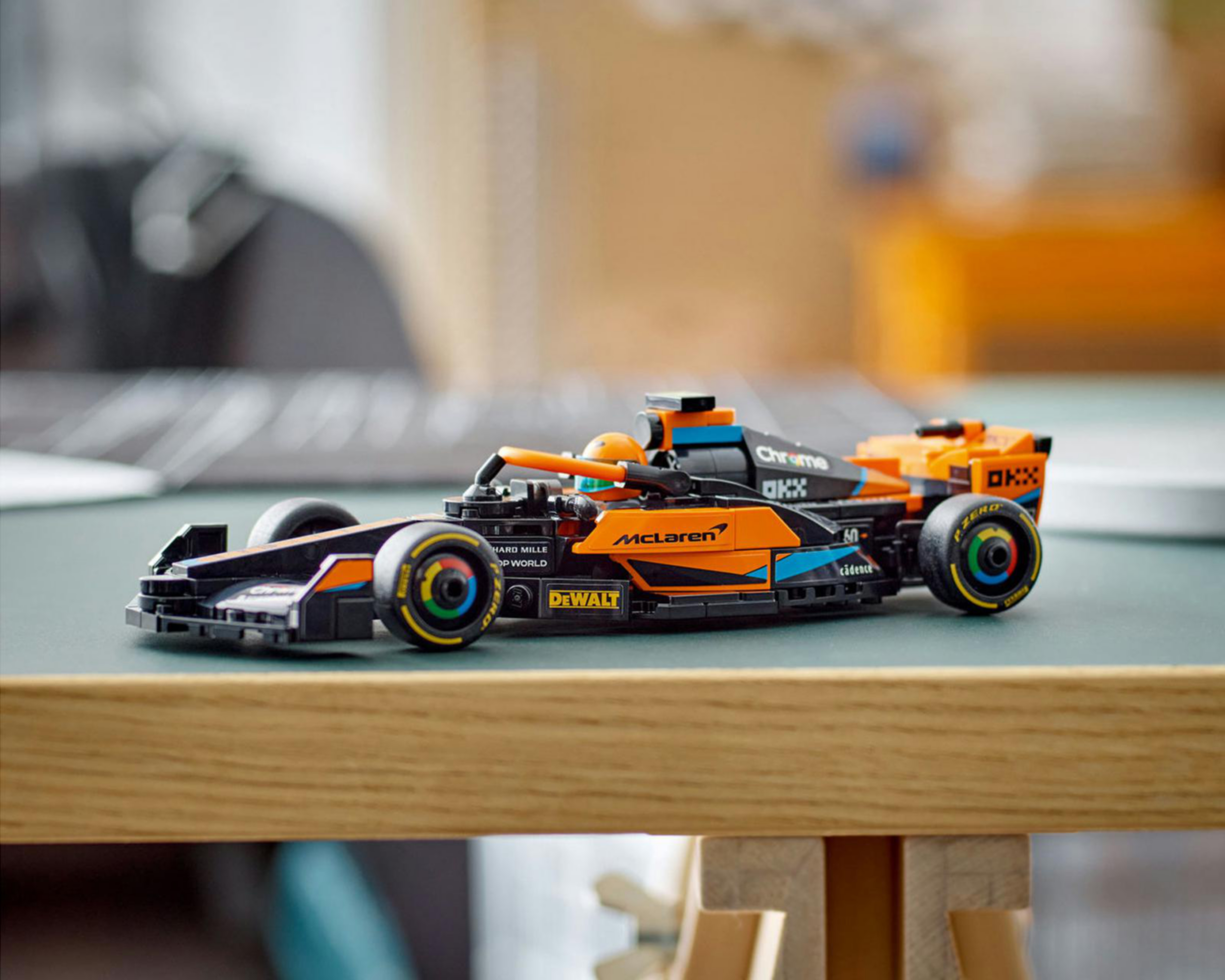 Foto 7 pulgar | LEGO Speed Champions: Auto de Carreras de Fórmula 1 McLaren 2023