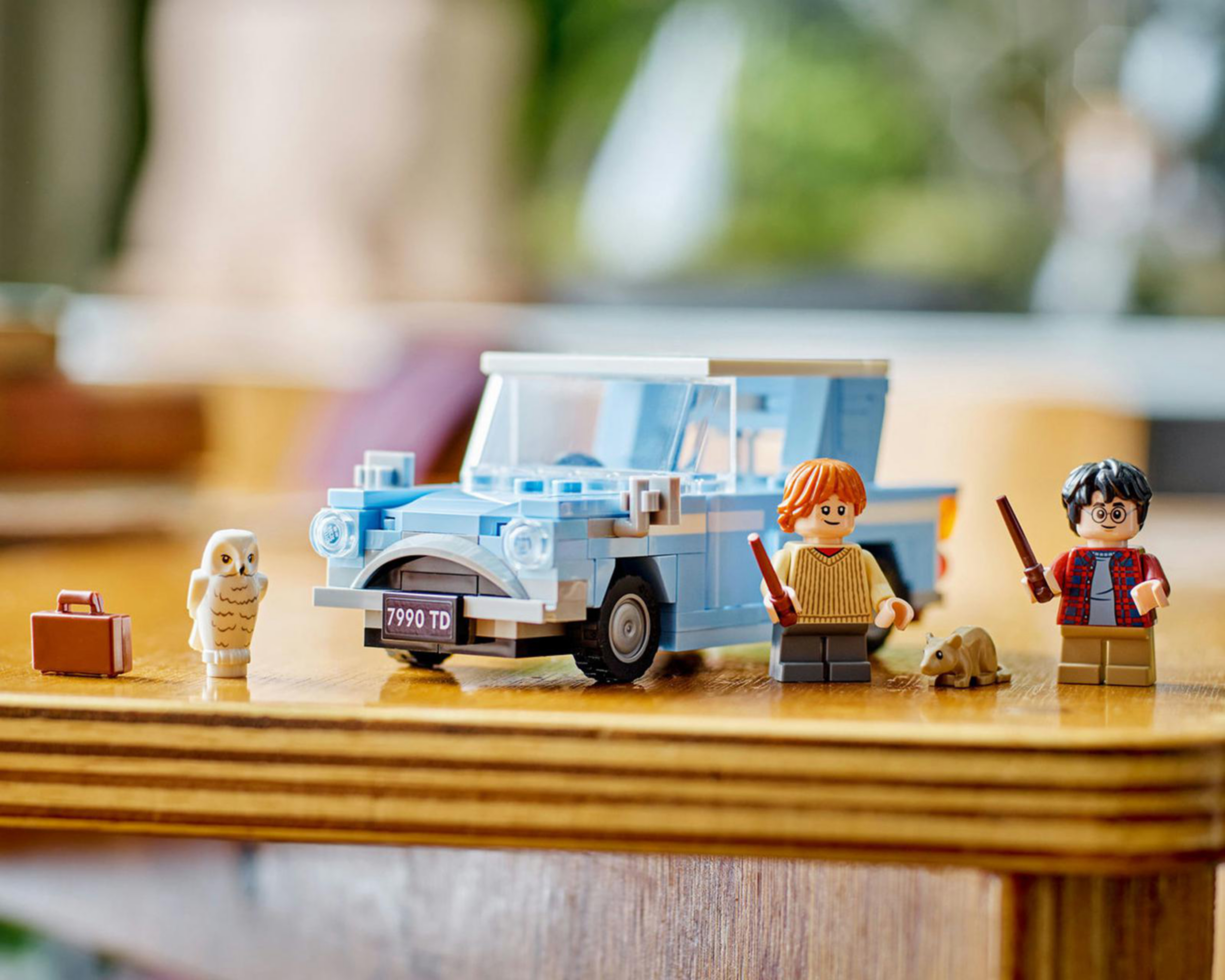 Foto 7 pulgar | LEGO Harry Potter: Flying Ford Anglia Volador